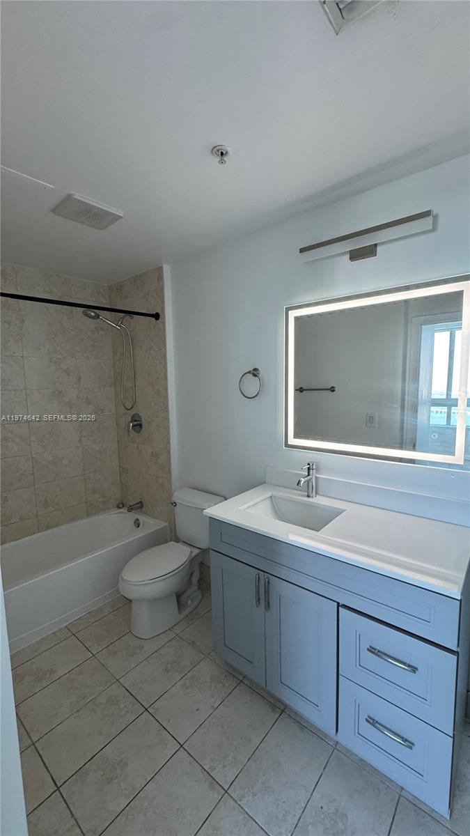 1900 N Bayshore Dr # 4112