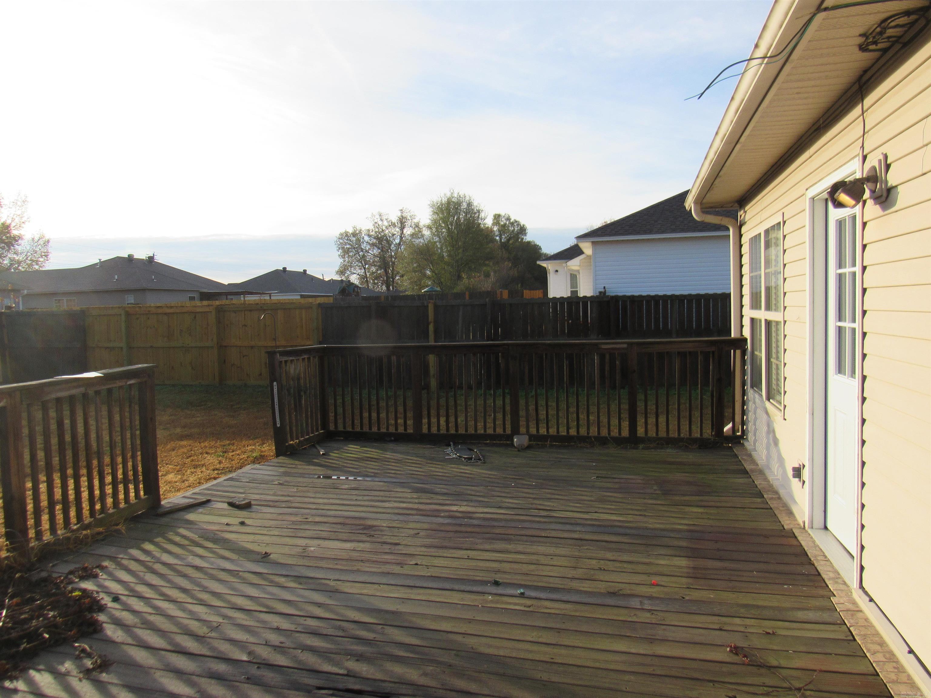6 Moon Ridge Drive