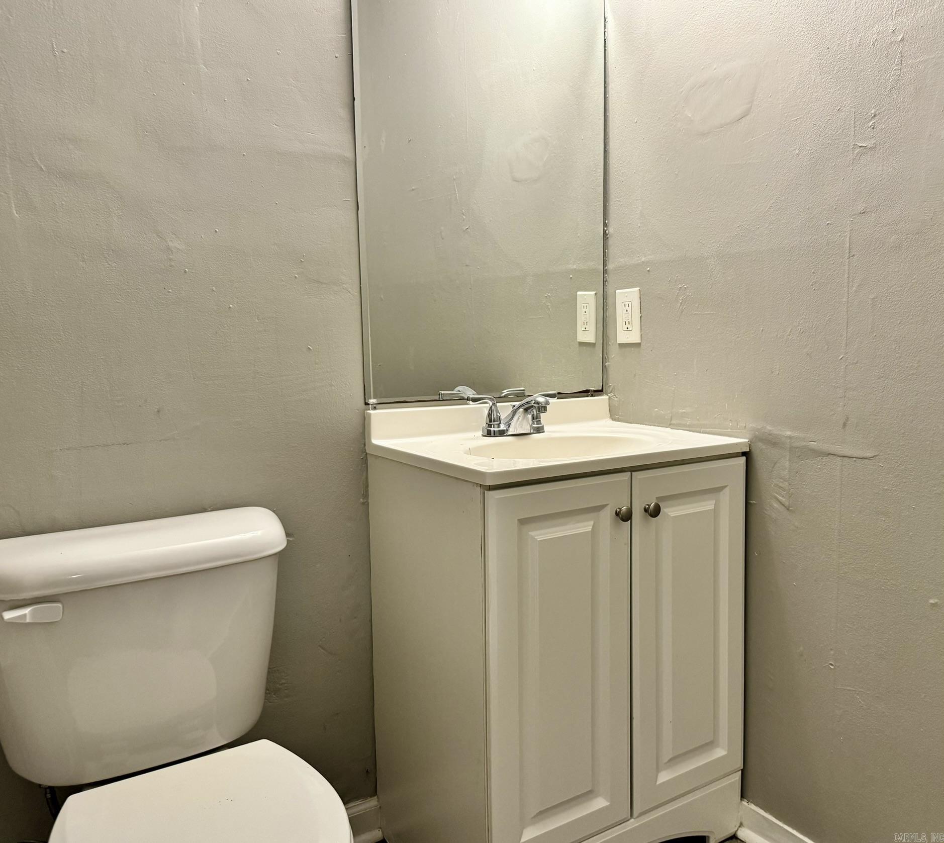 2301 Dorchester Drive