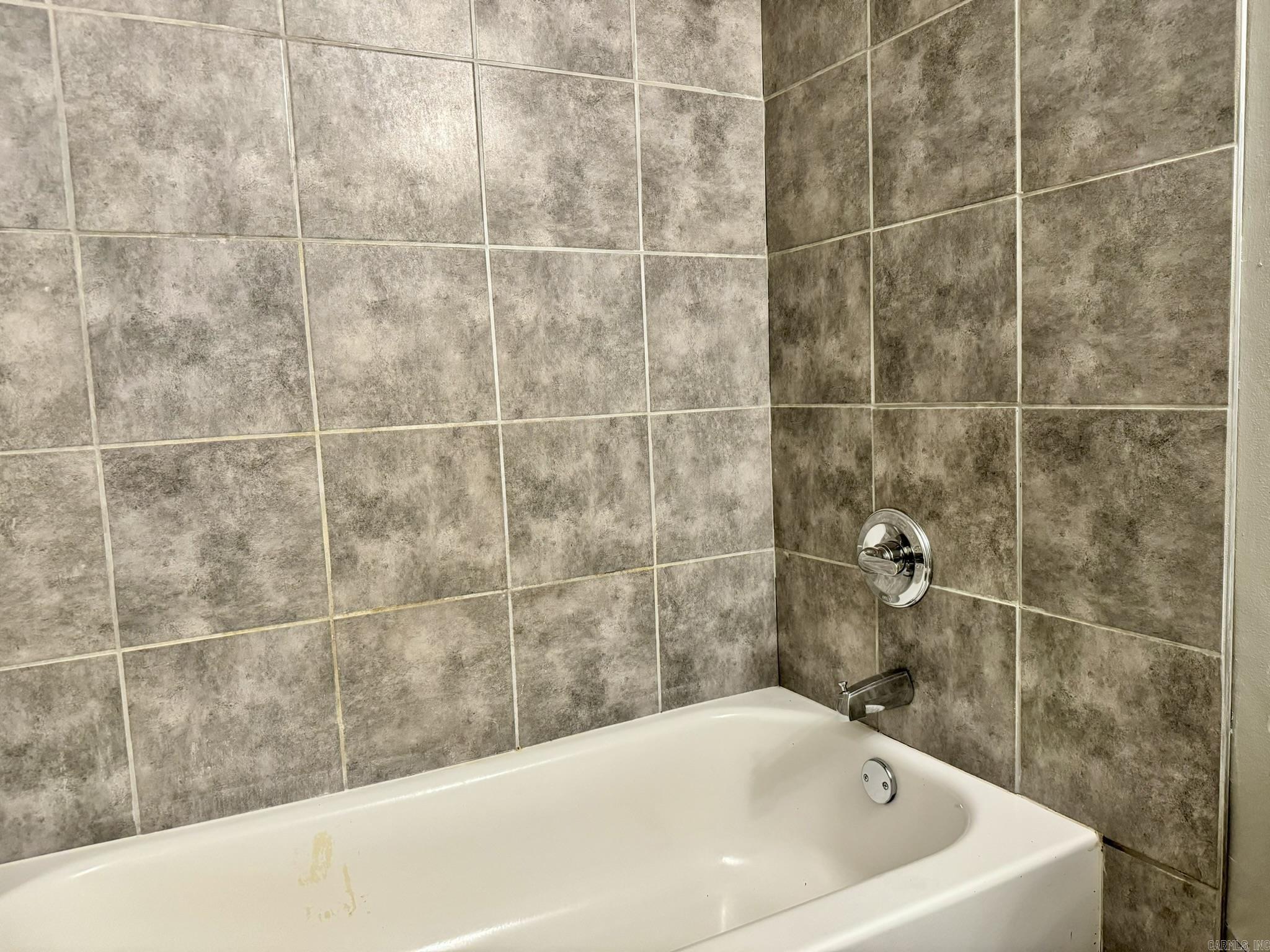 2301 Dorchester Drive