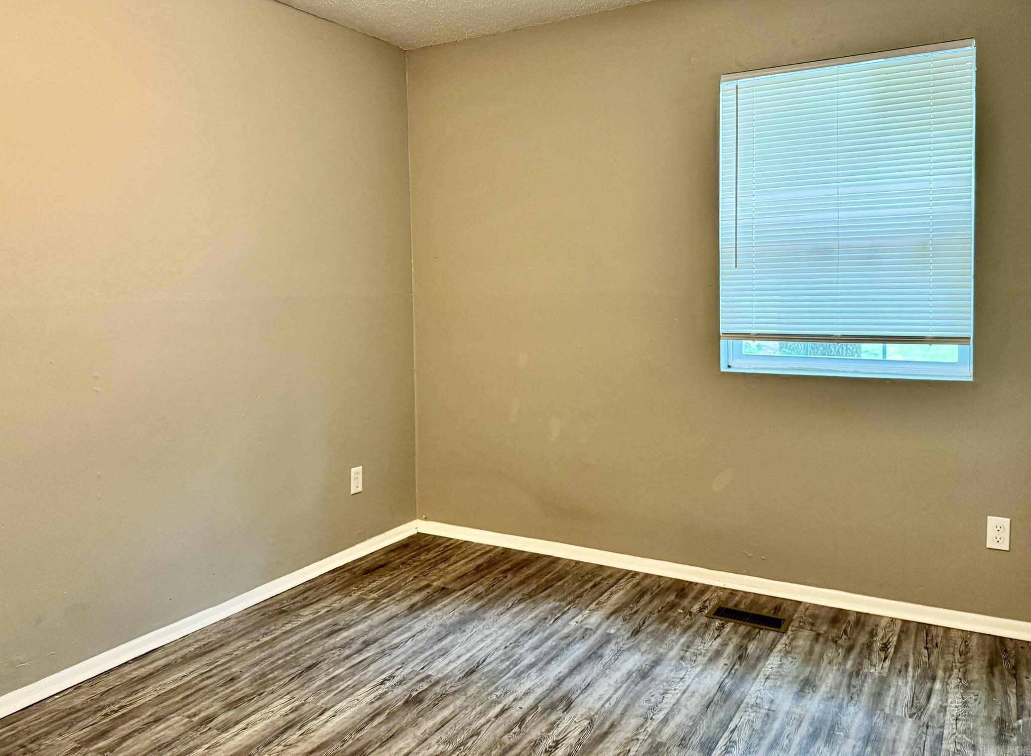 2301 Dorchester Drive