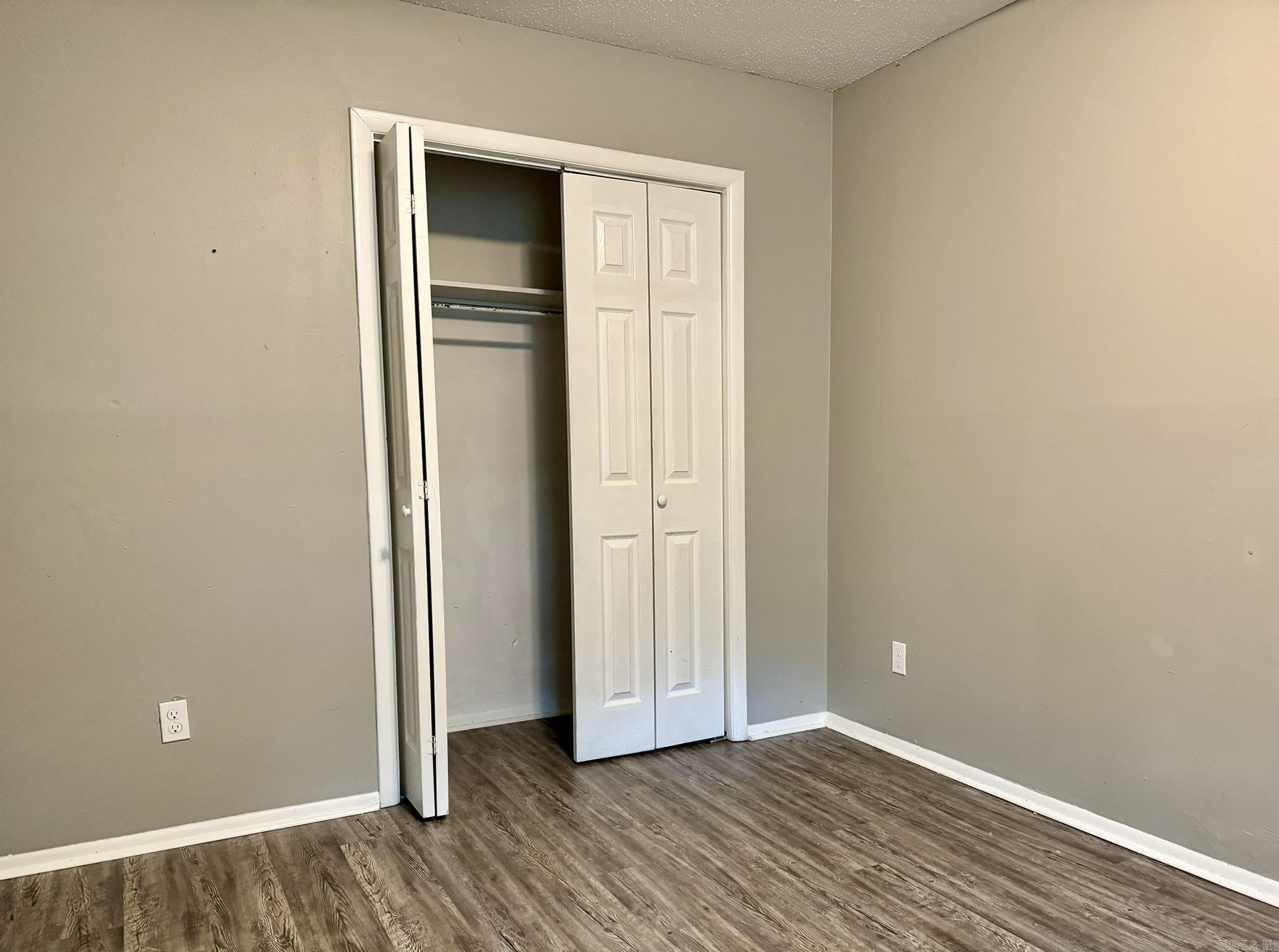 2301 Dorchester Drive