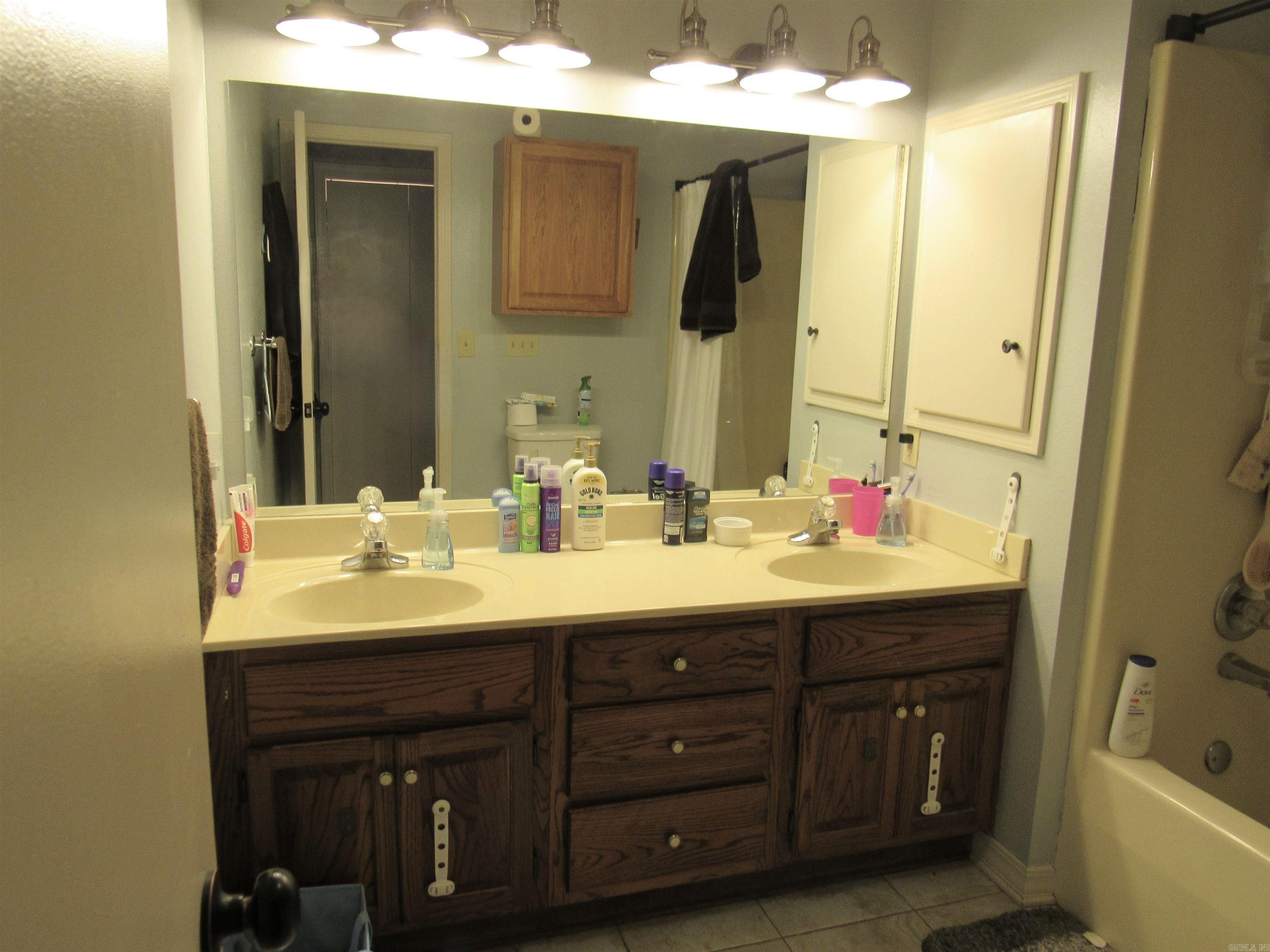 355 Midge Langley Road