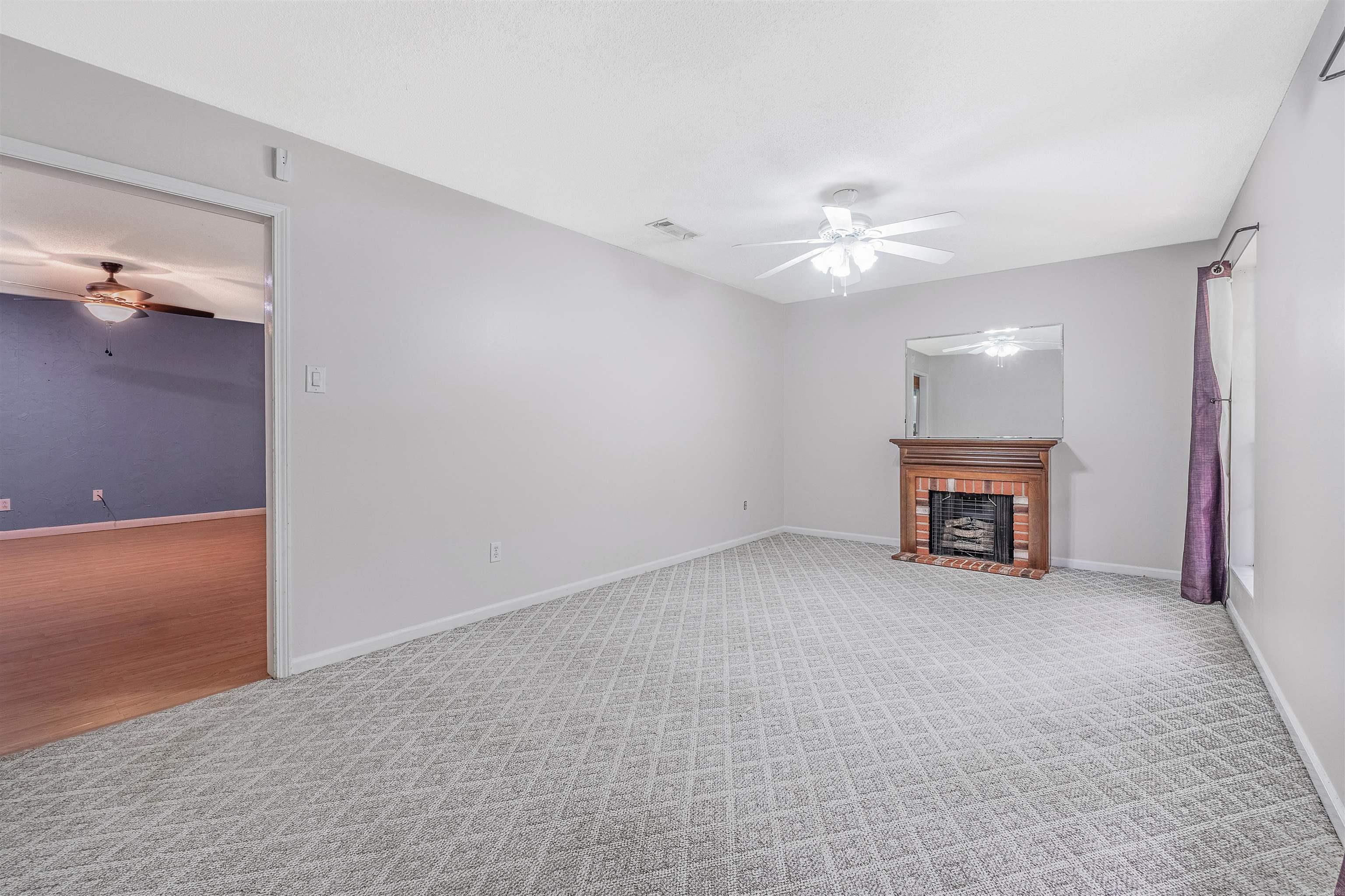 1217 Oakhurst Drive