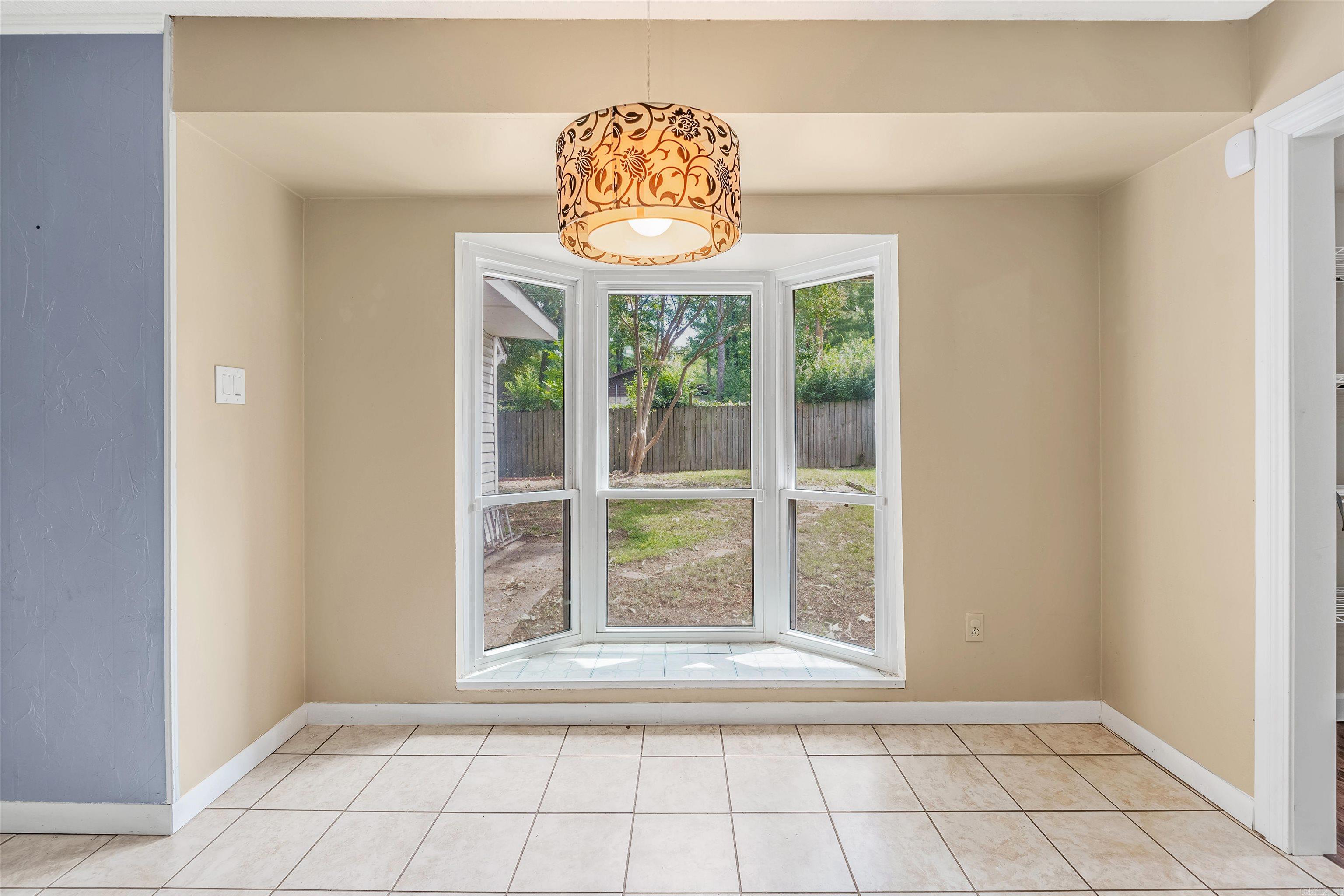 1217 Oakhurst Drive