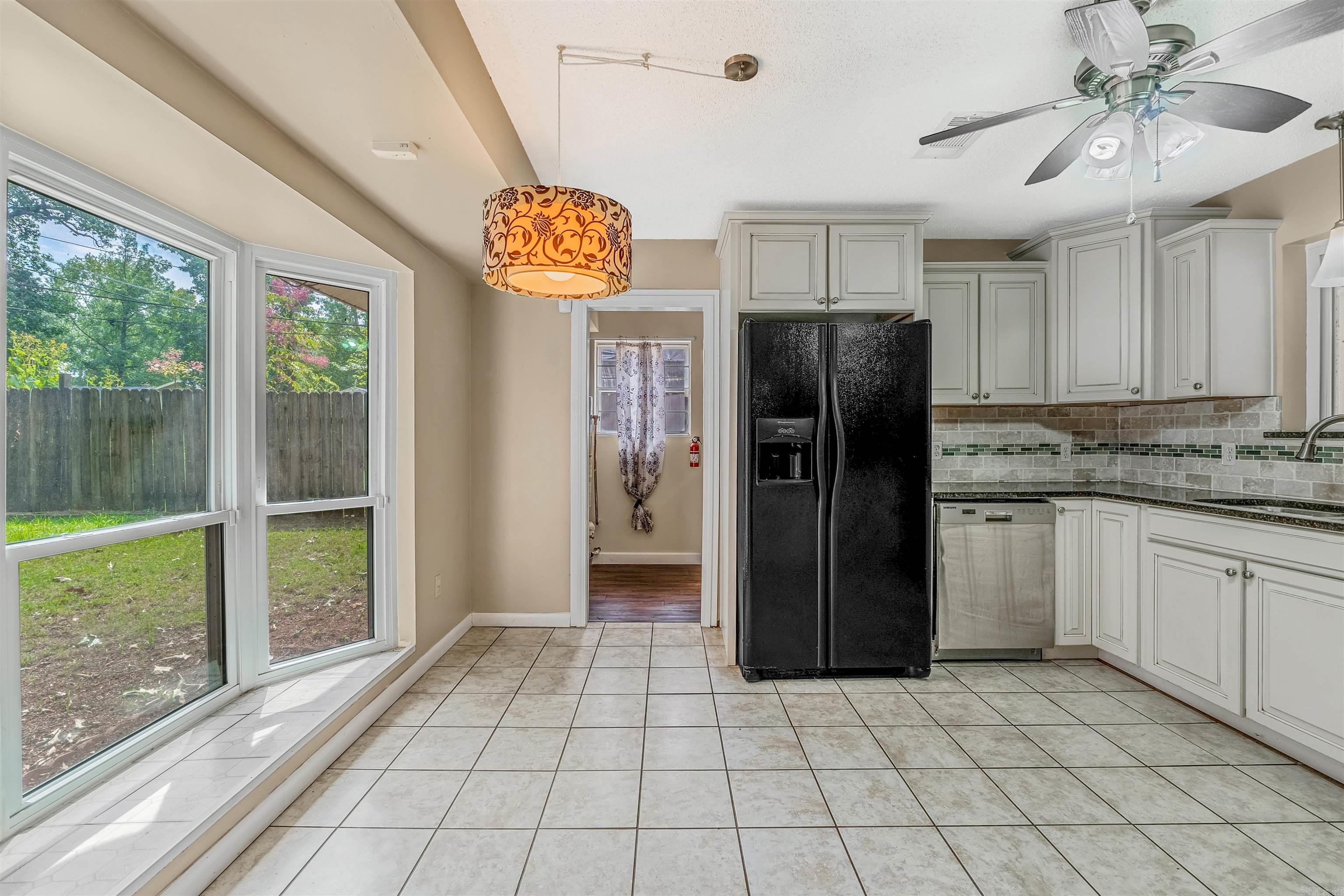 1217 Oakhurst Drive