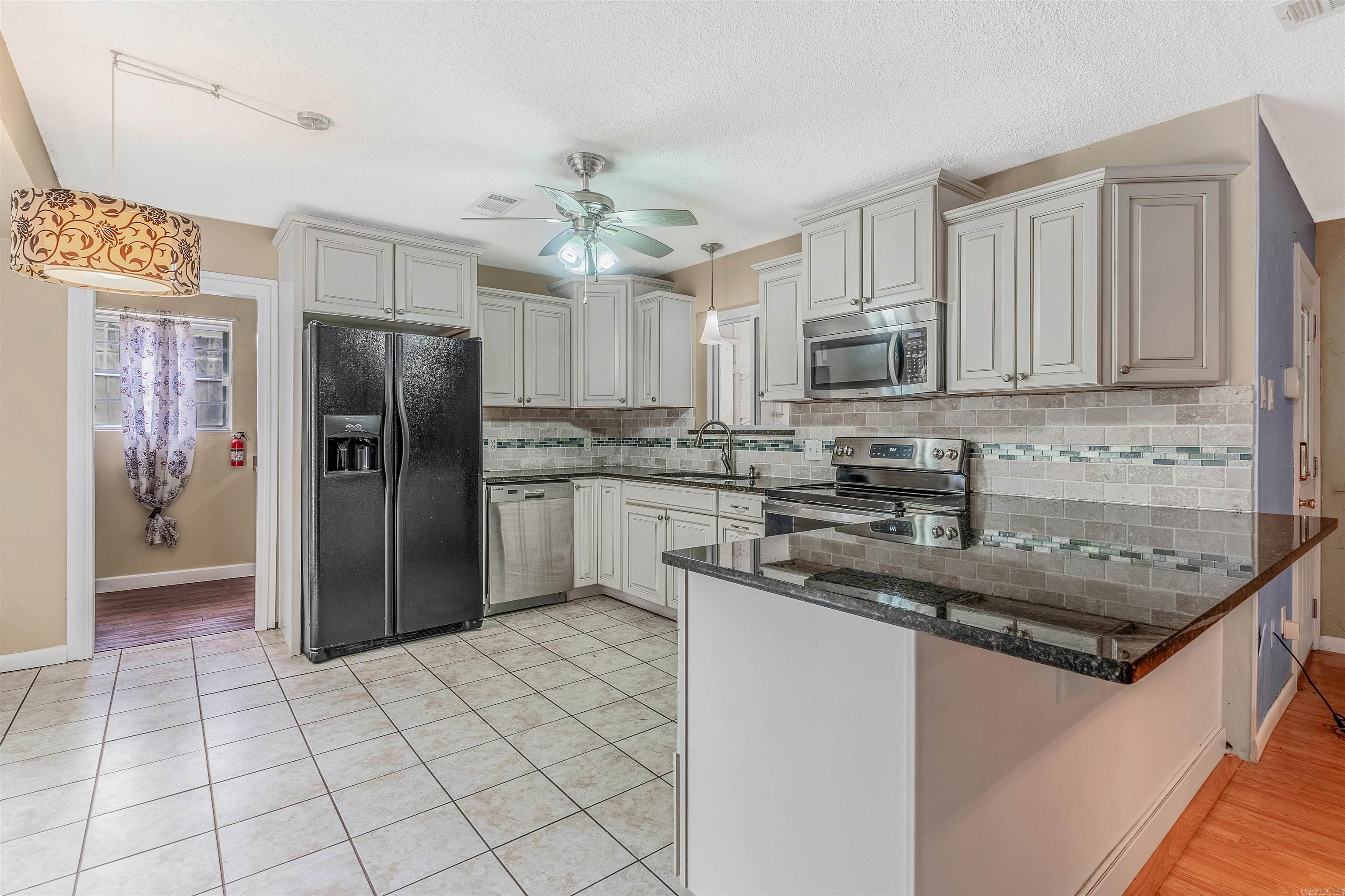 1217 Oakhurst Drive