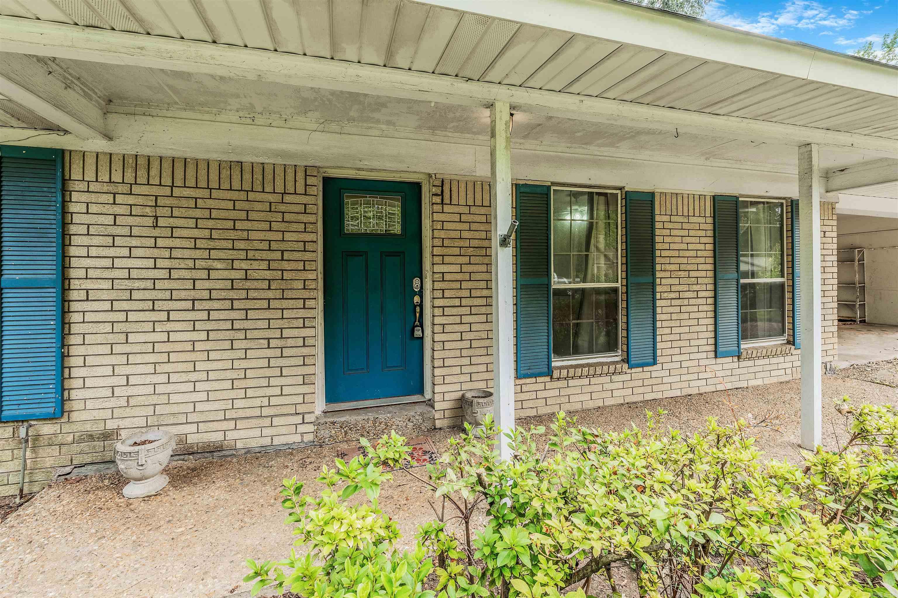 1217 Oakhurst Drive