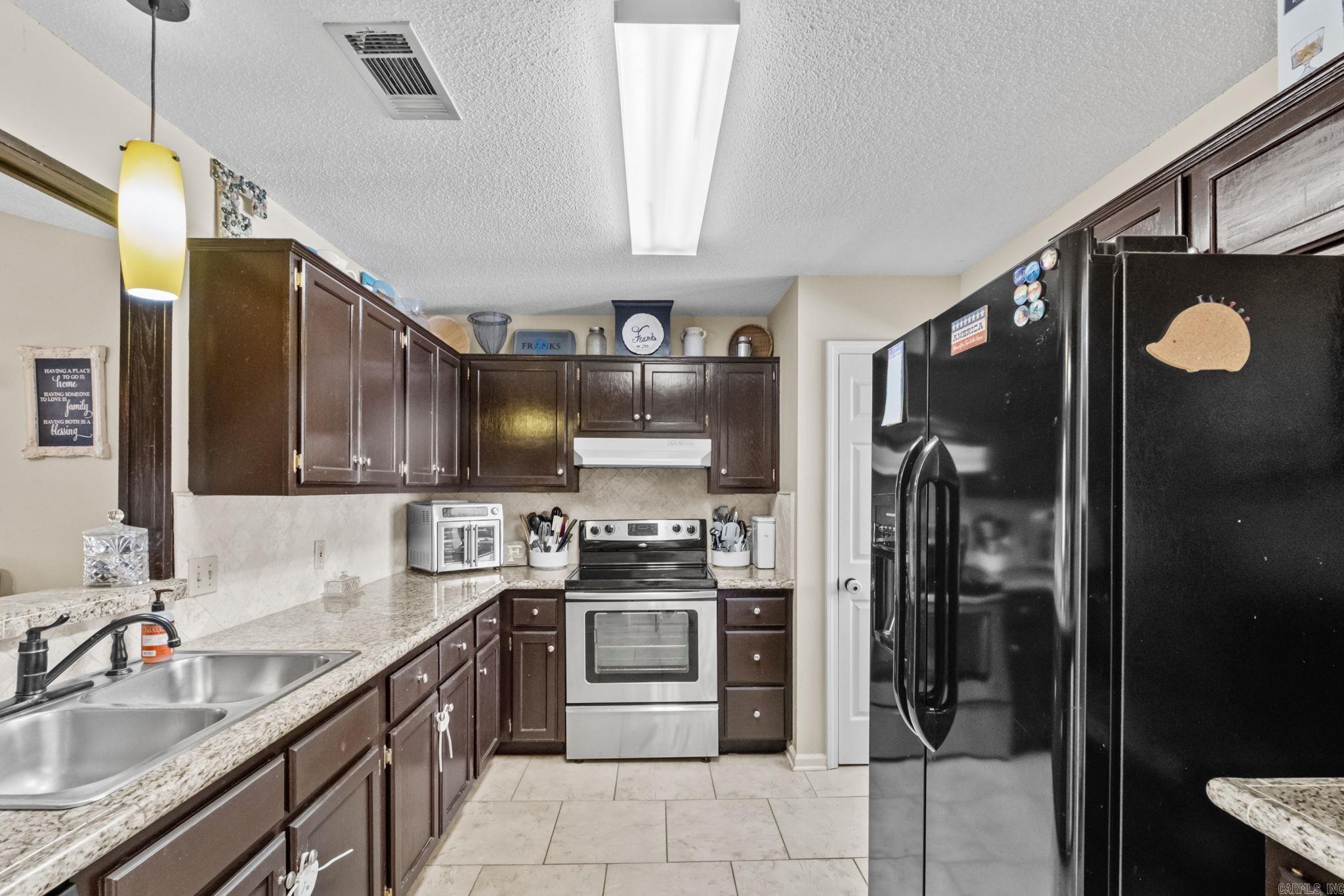 10712 Chestnut Drive