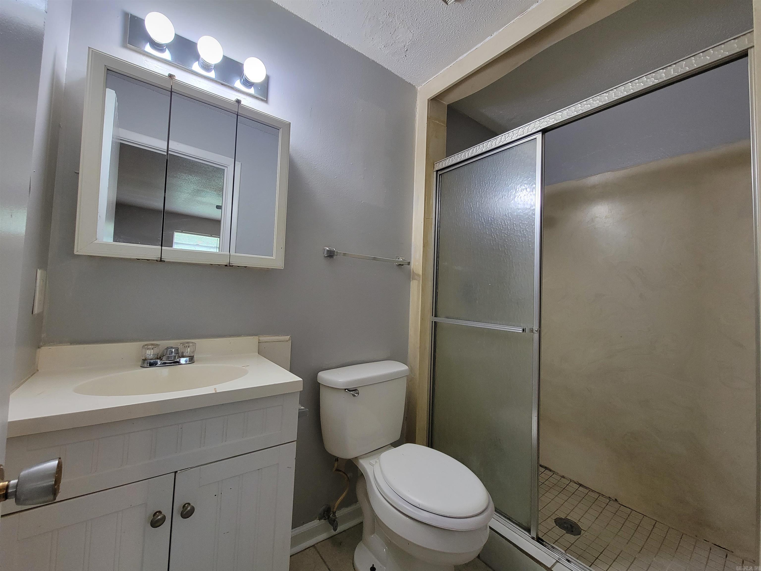 1411/1409 stafford Road