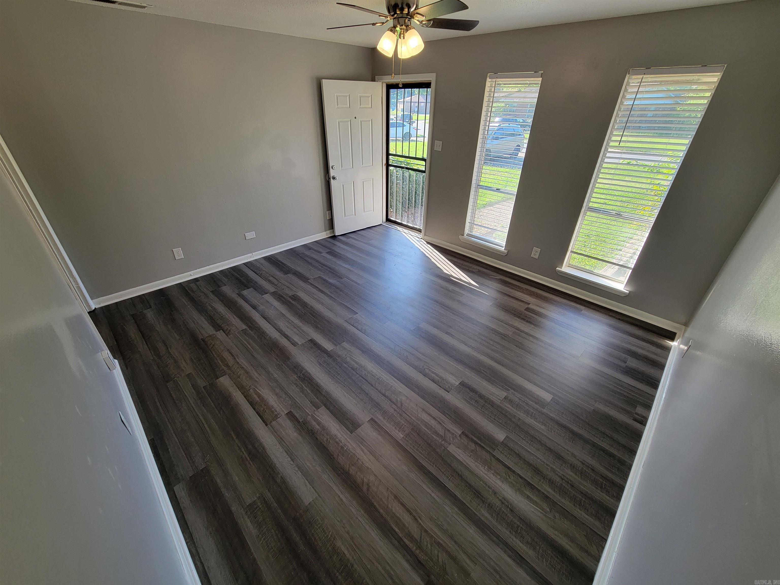 1411/1409 stafford Road