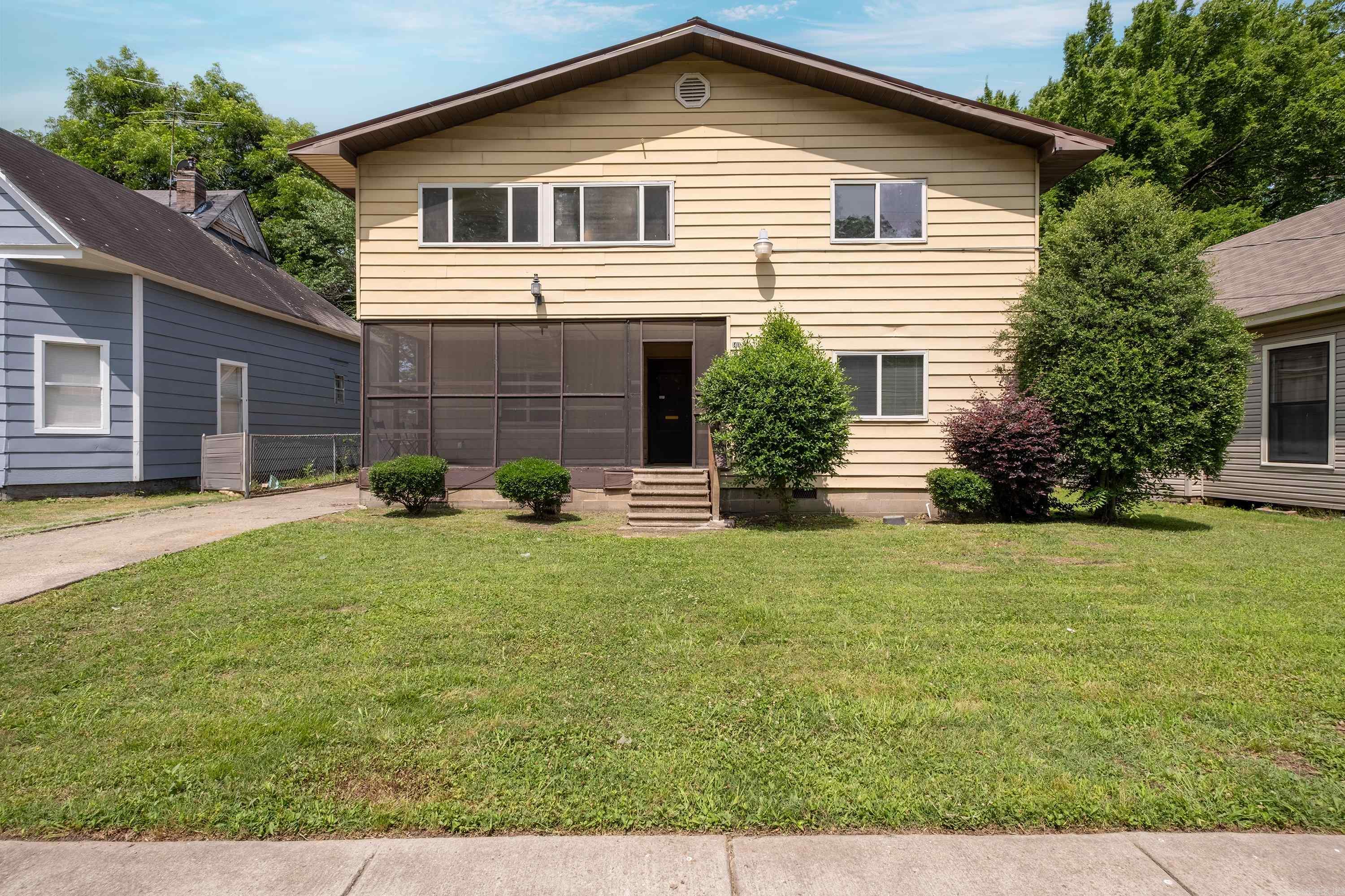 1411 Maple Street