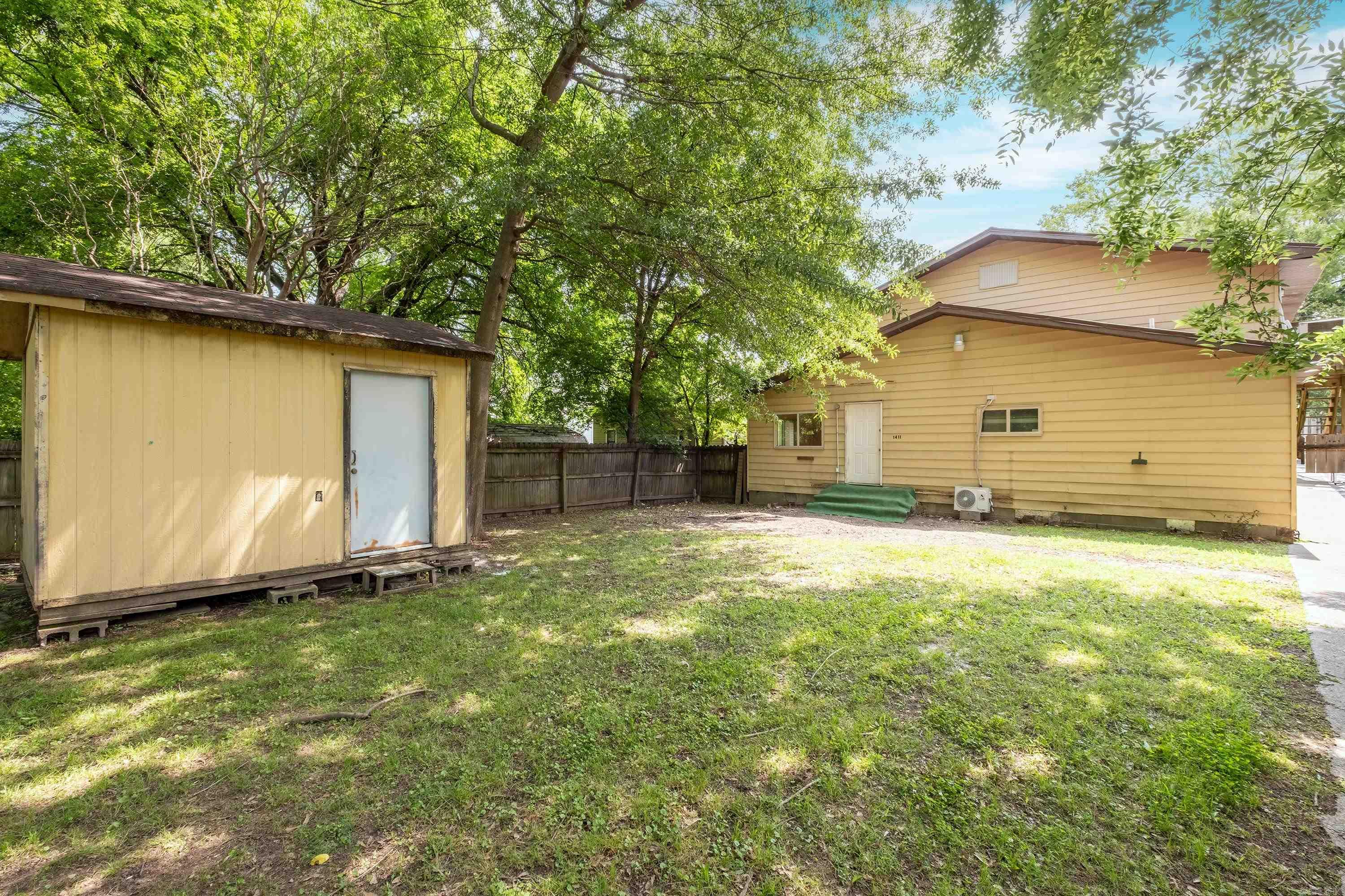 1411 Maple Street