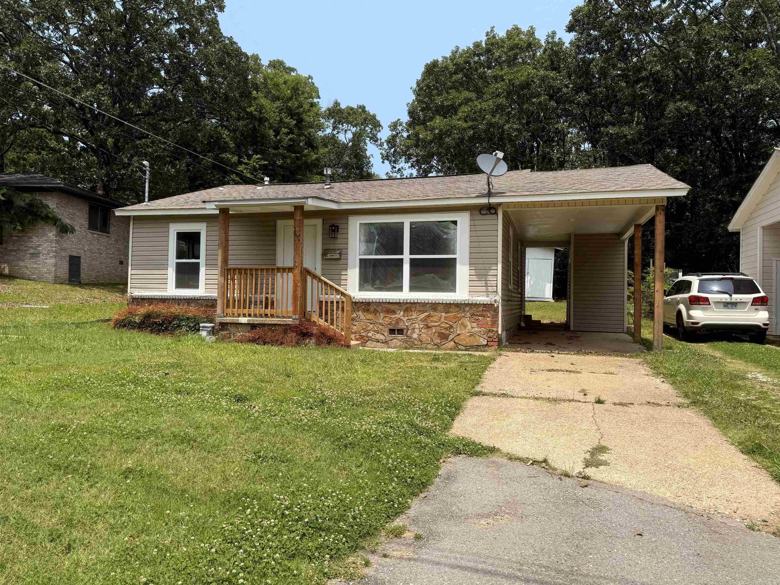 815 W 52nd