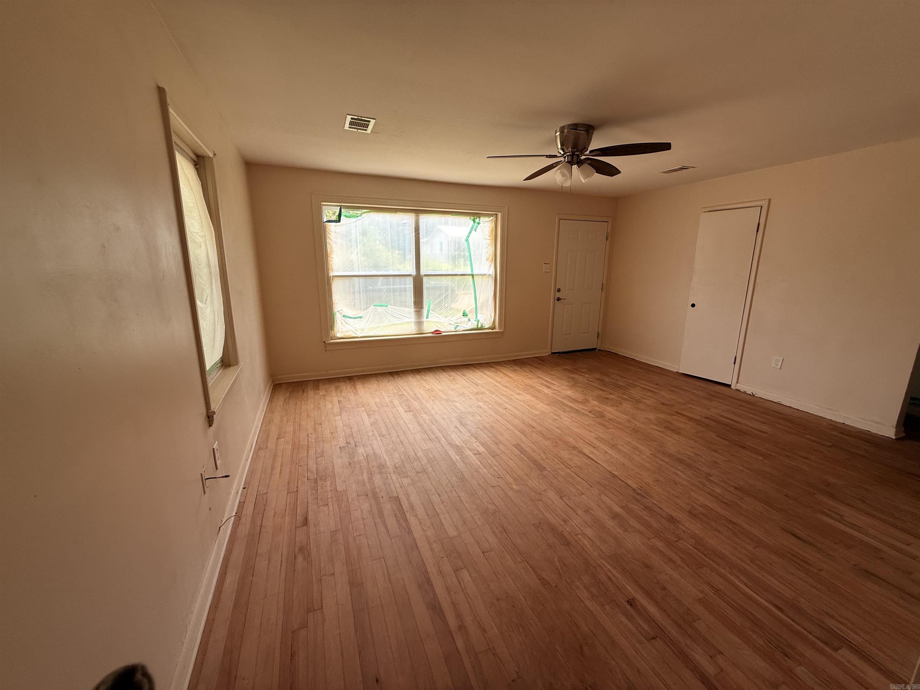 815 W 52nd