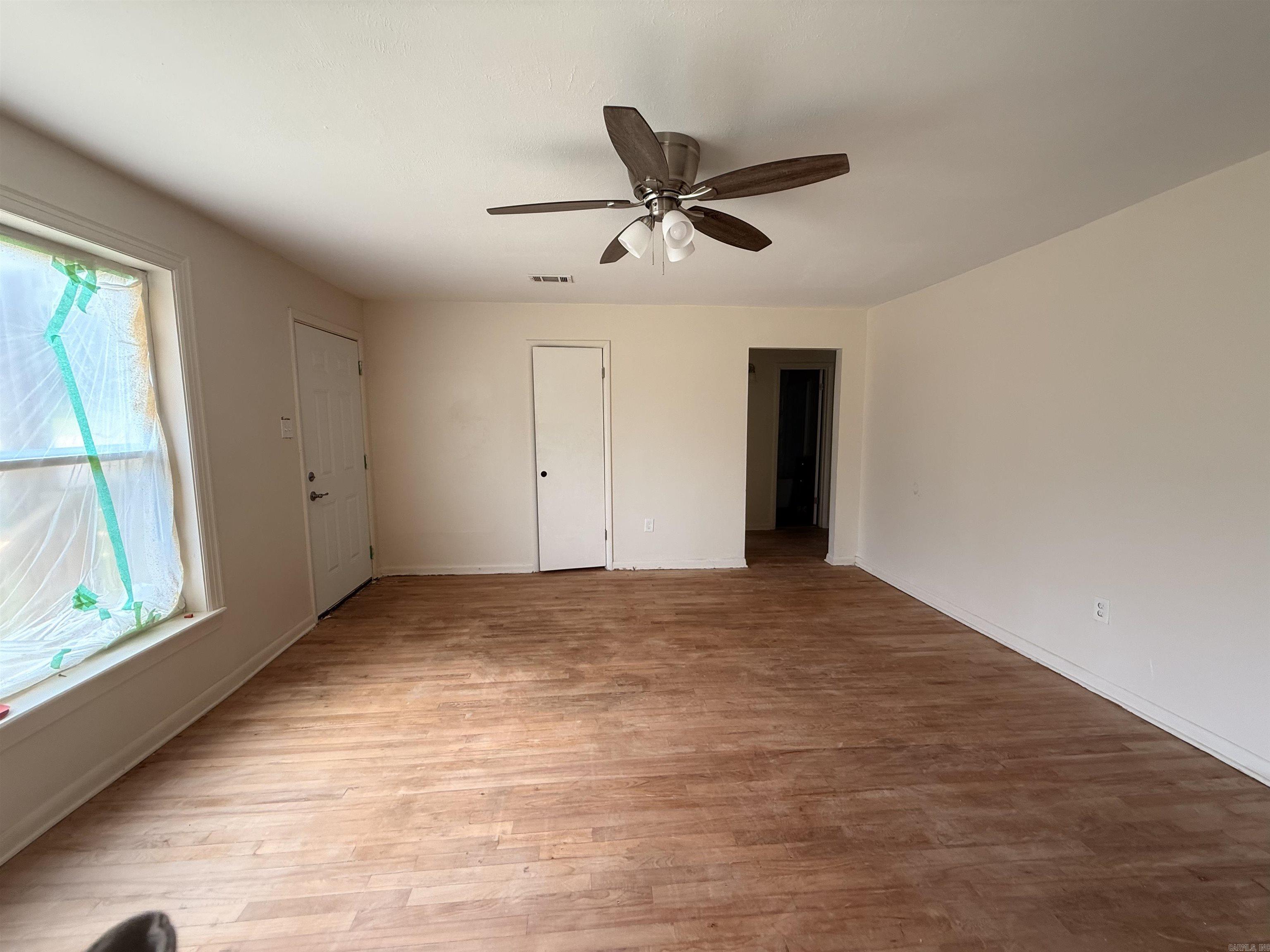 815 W 52nd