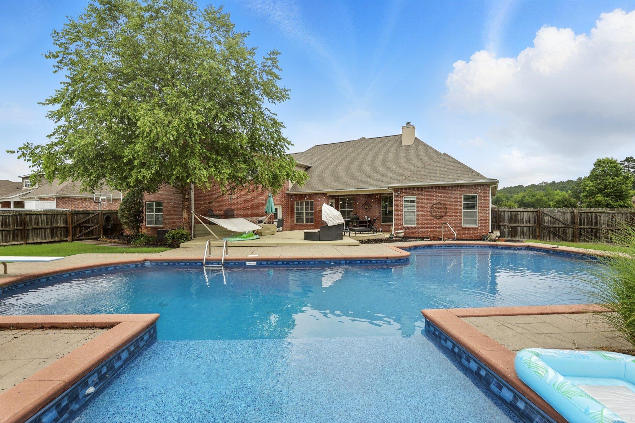 13 Greystone Boulevard