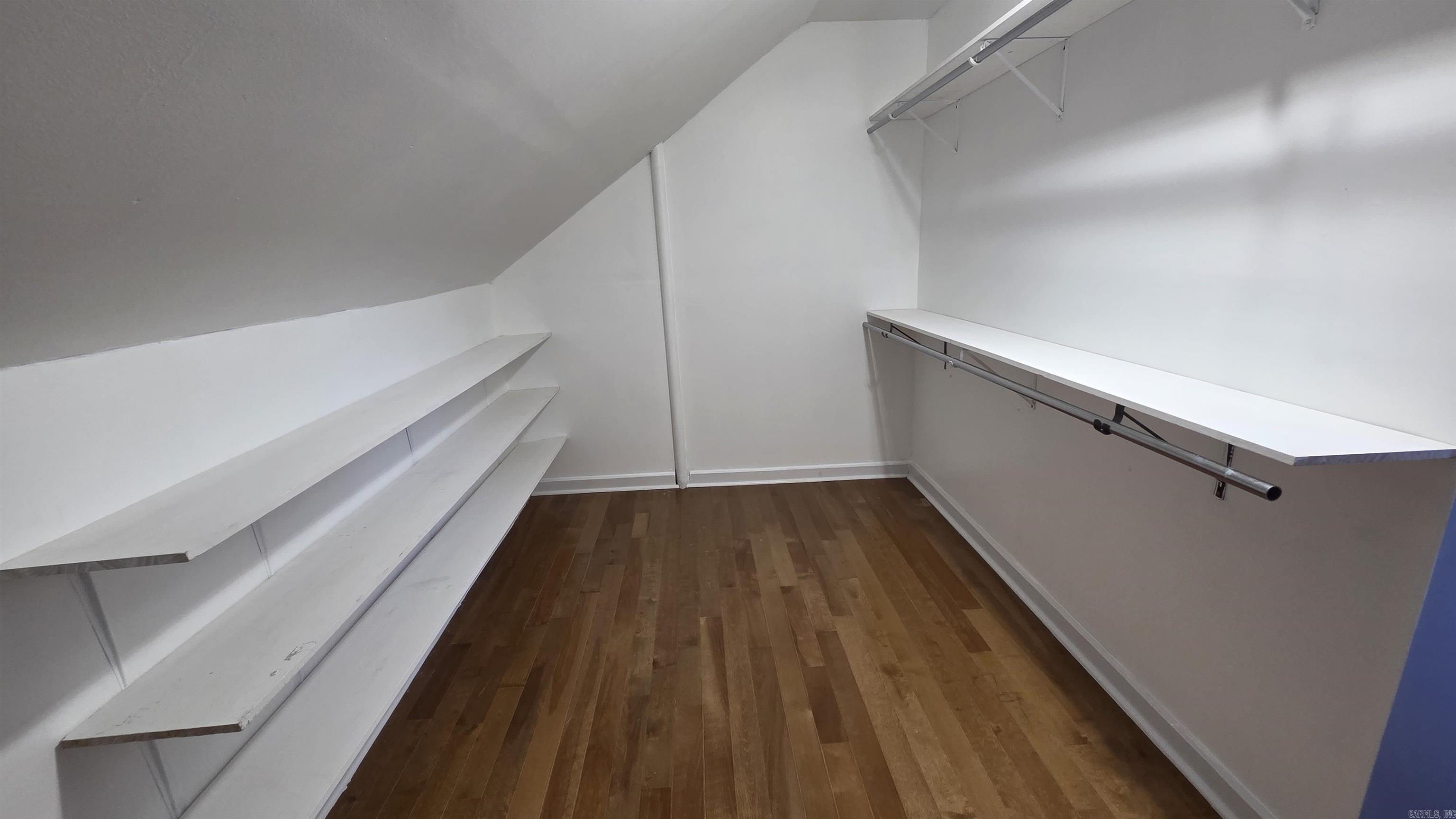 20 Forest Glades Cir