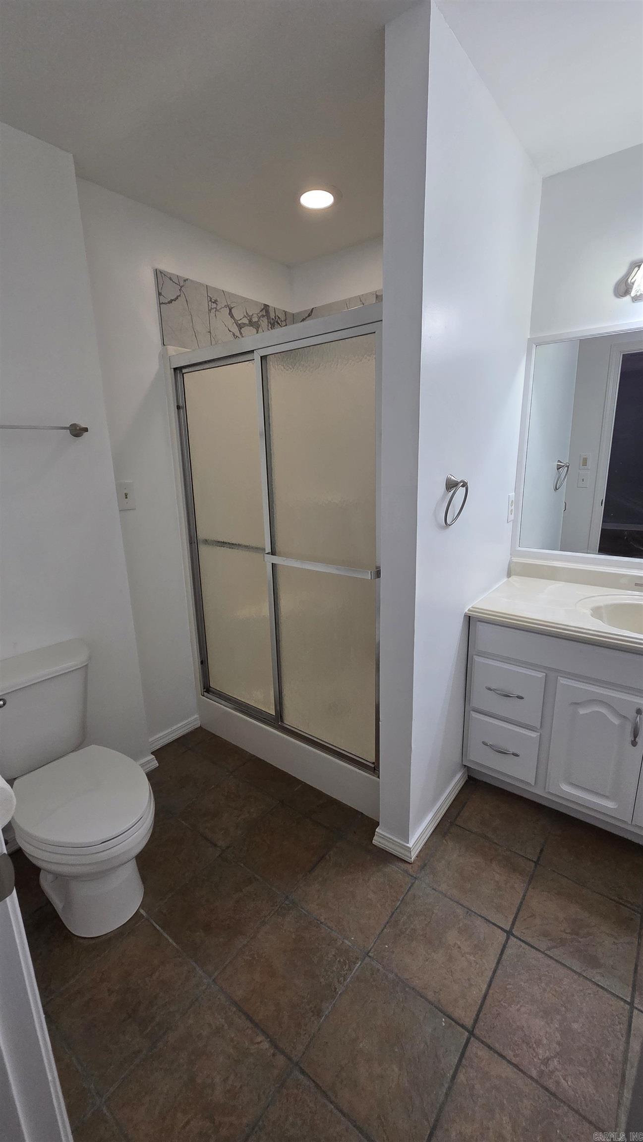 20 Forest Glades Cir