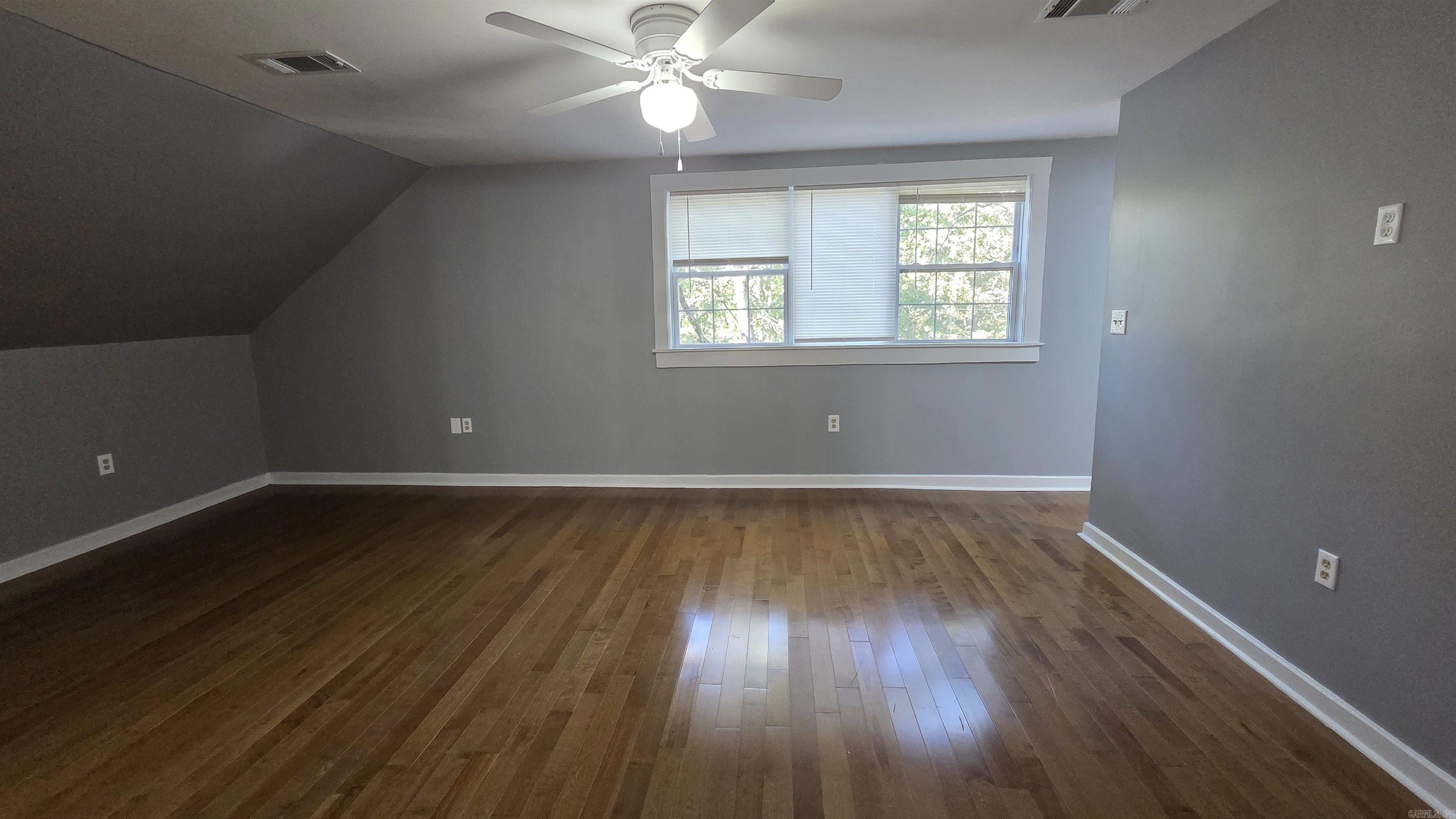 20 Forest Glades Cir