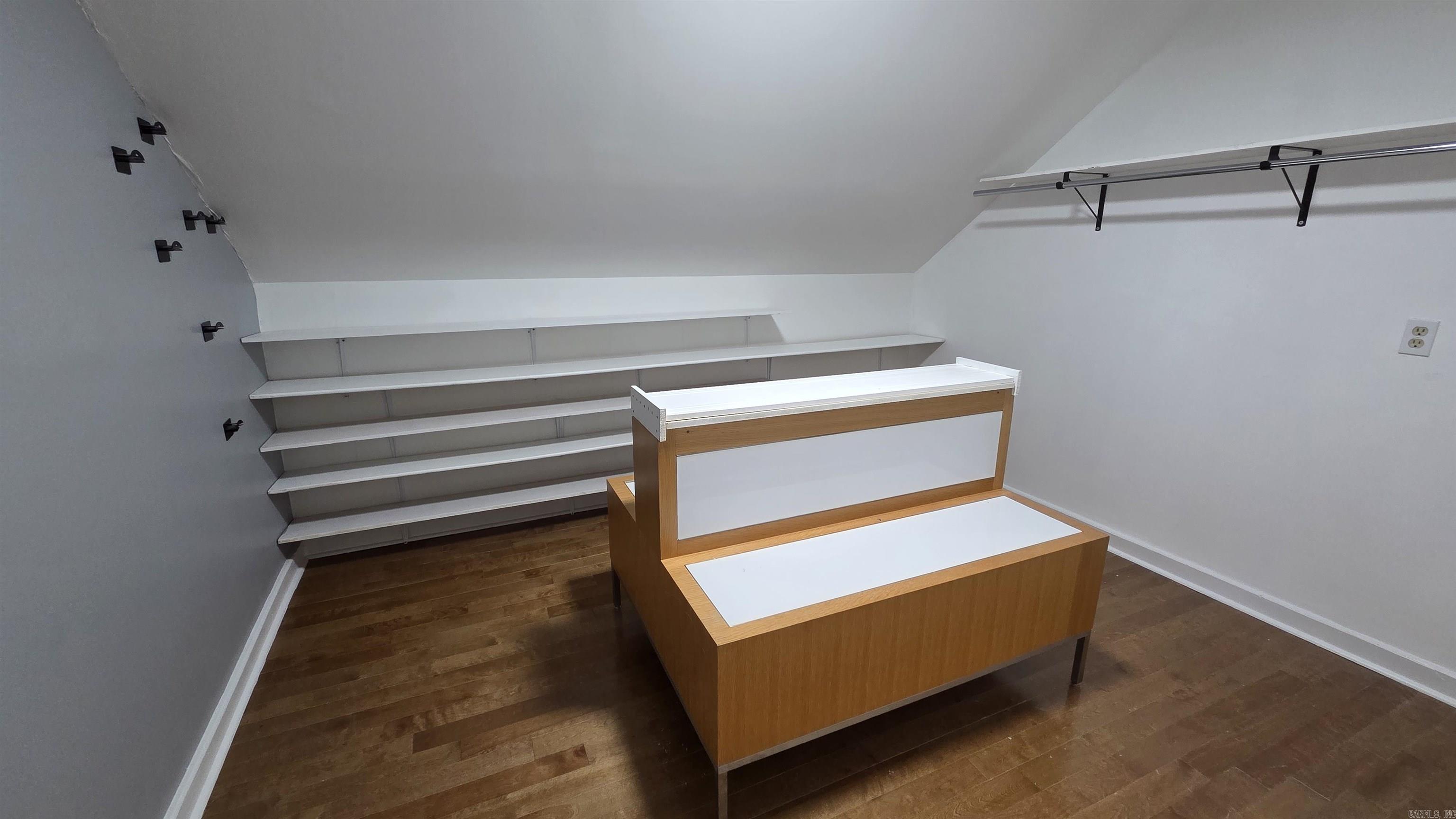 20 Forest Glades Cir