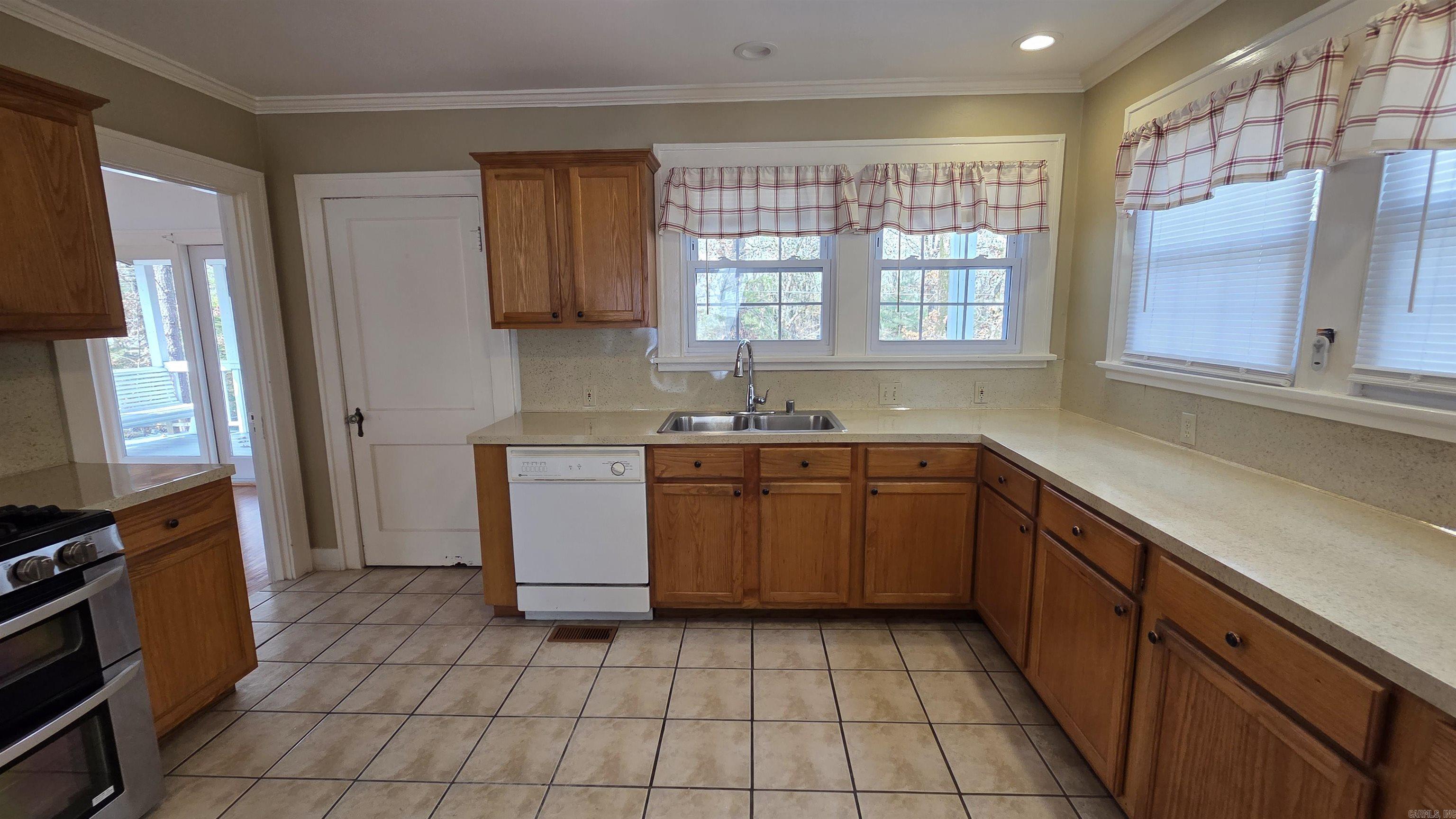 20 Forest Glades Cir