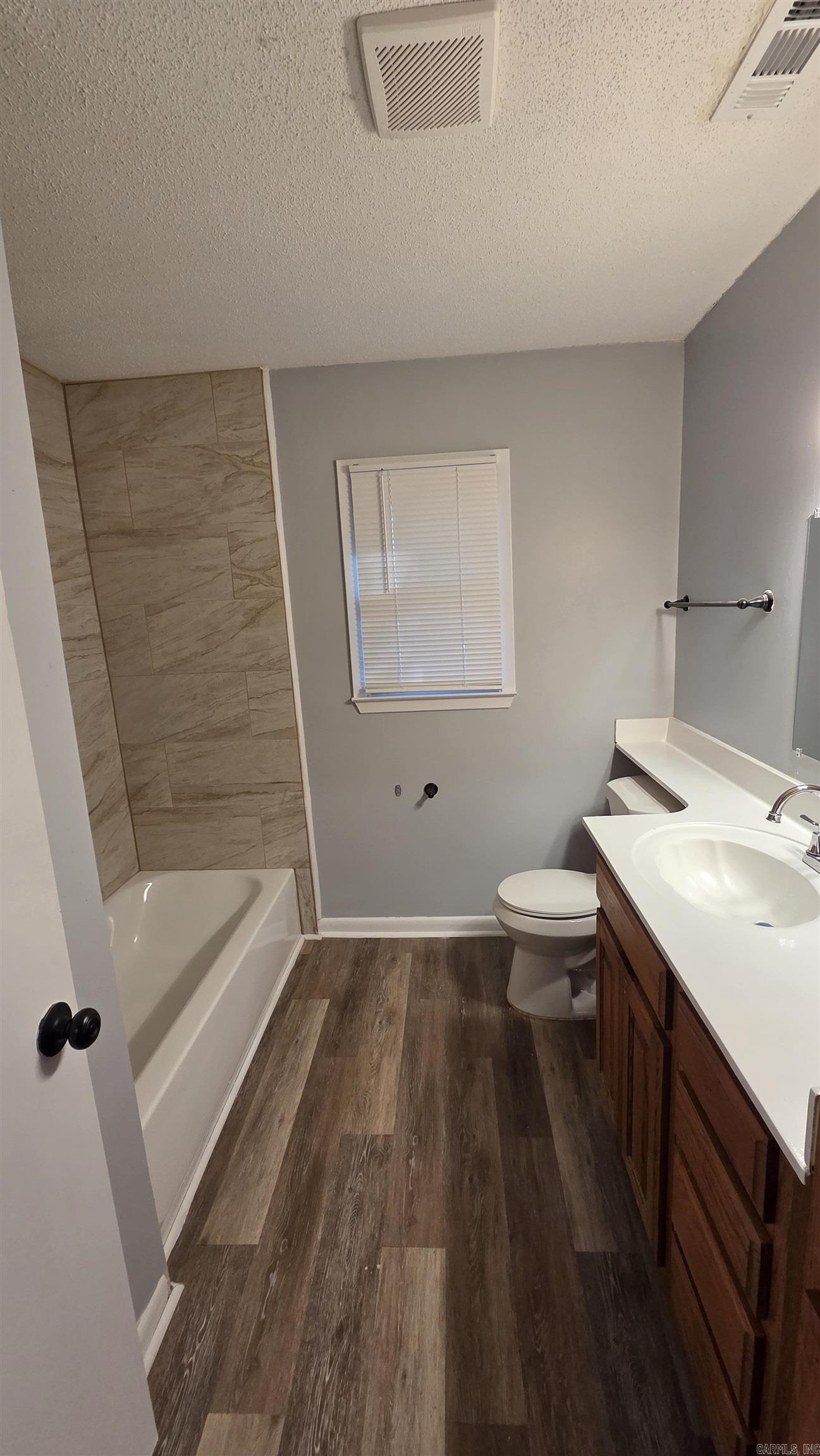 305 Stevenson Street