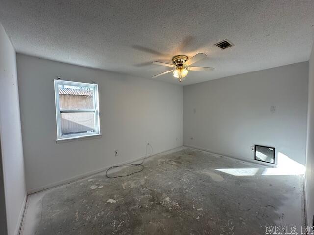1212 Fairview St