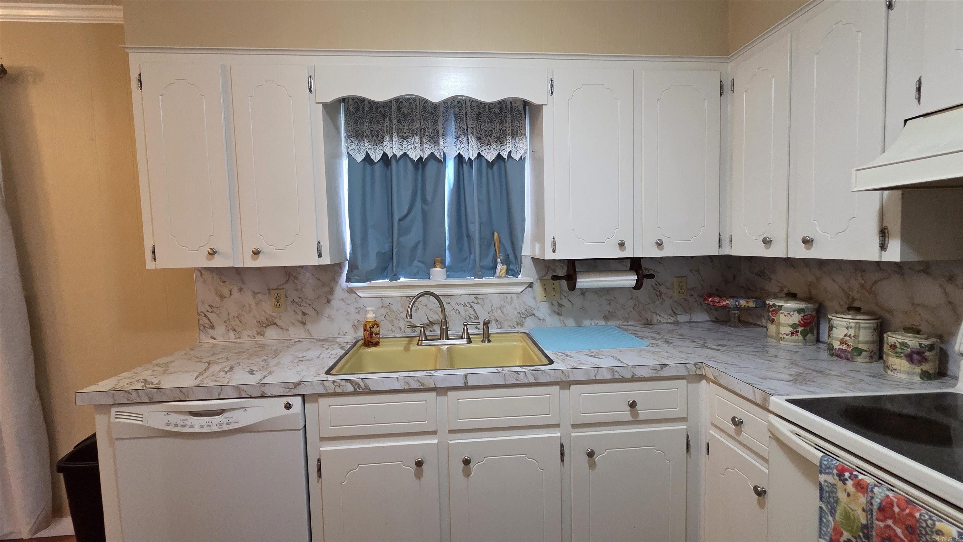 604 N James St Street