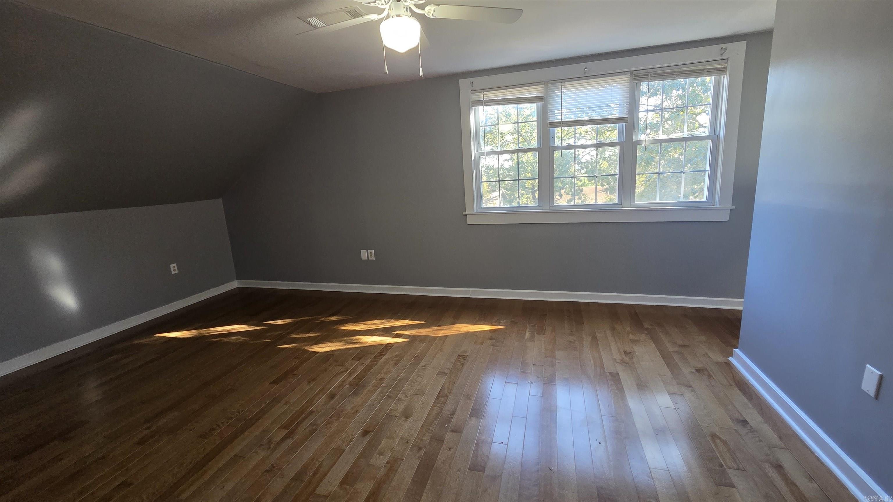 20 Forest Glades Cir