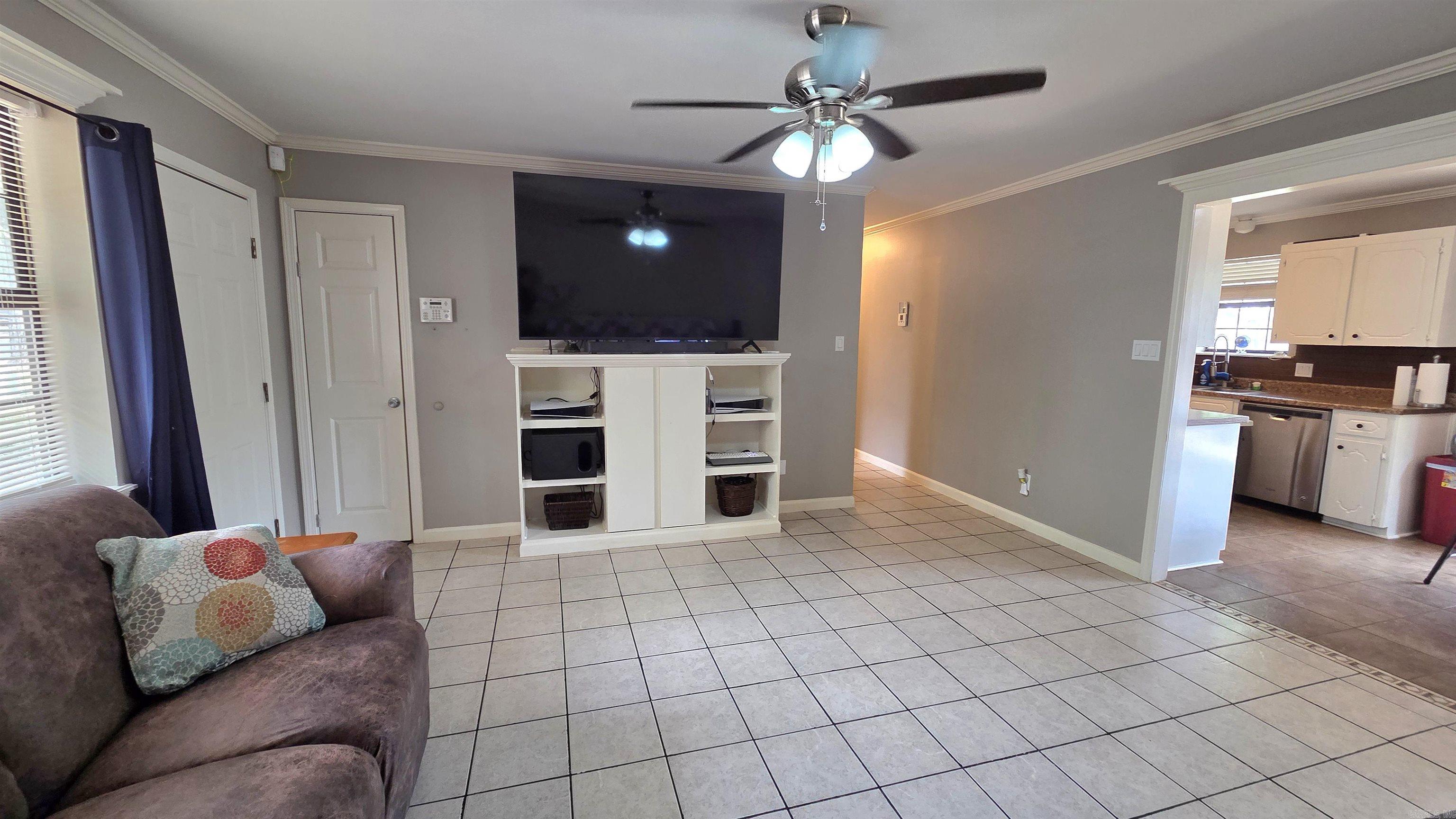 32 Mcarthur Dr
