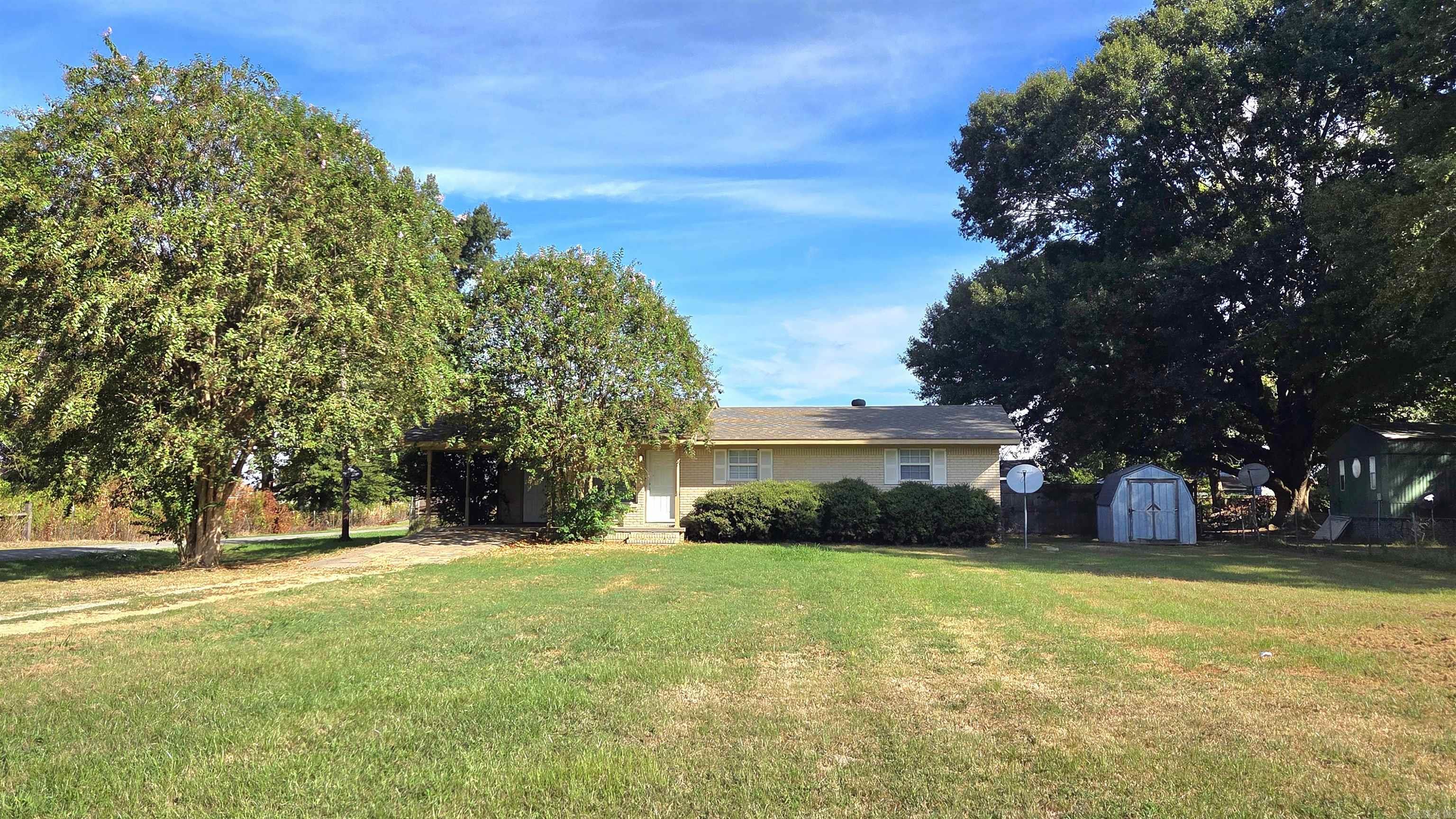 13801 Baucum Dr