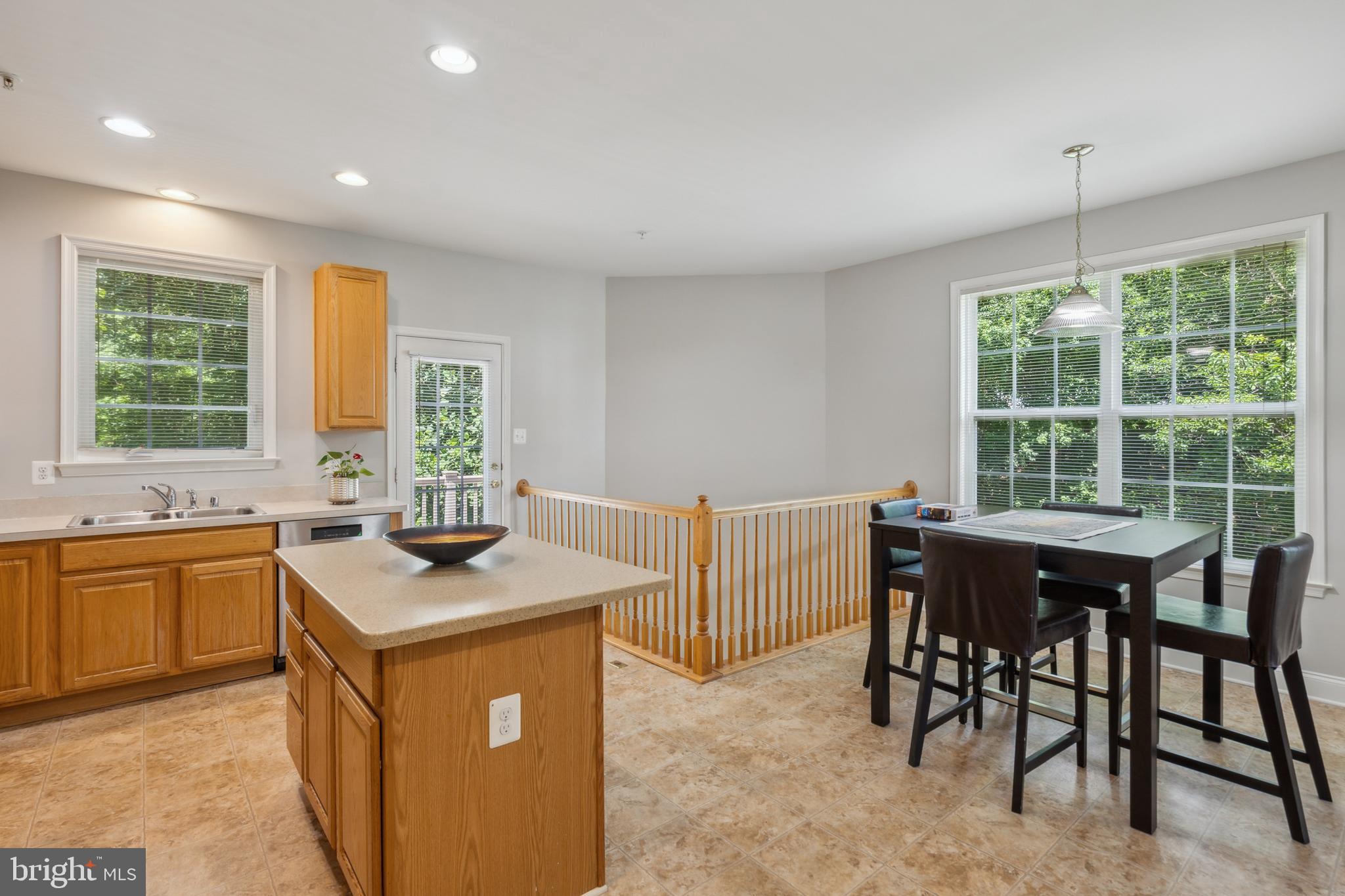 9136 MARLOVE OAKS LANE