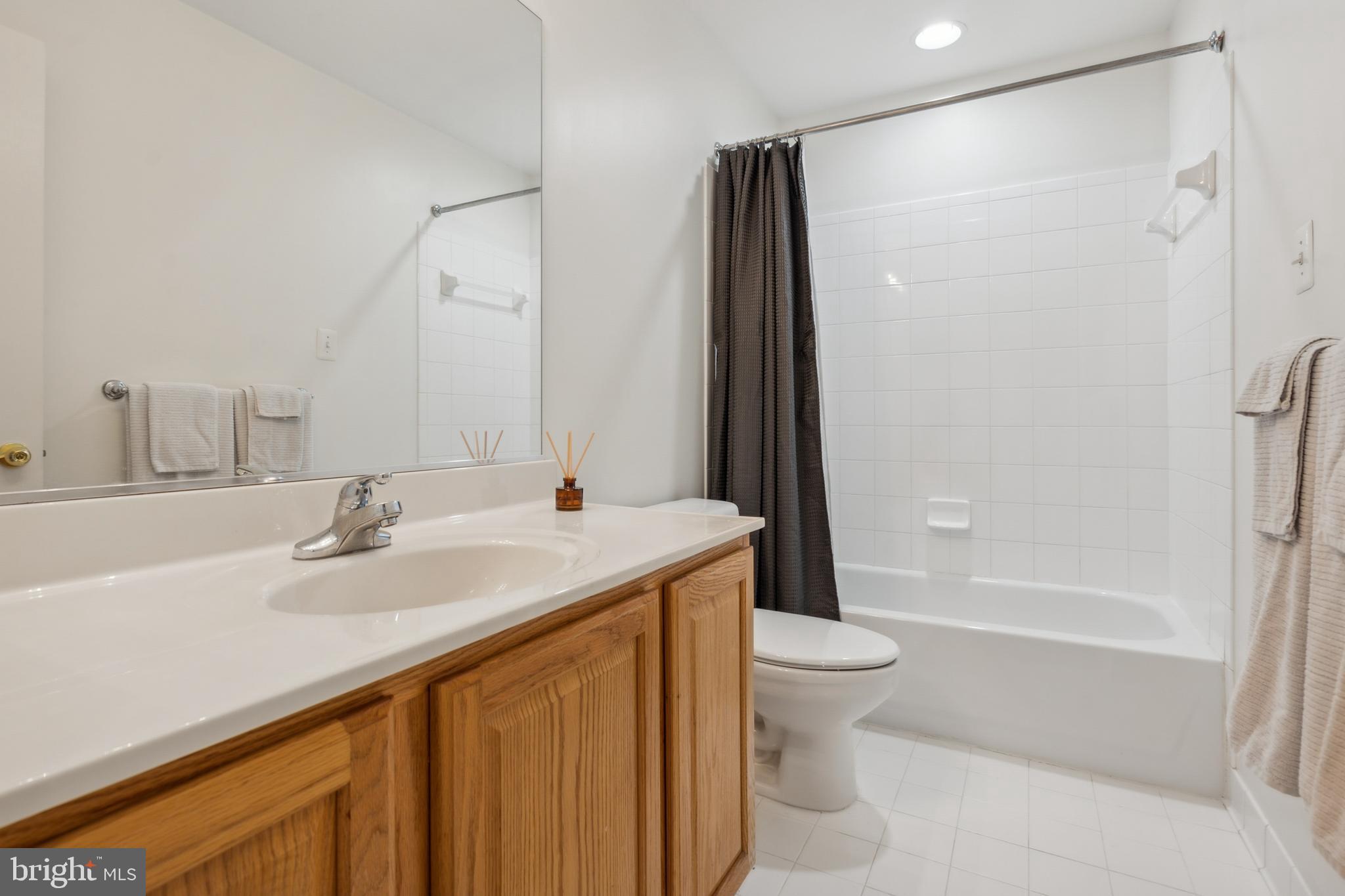 9136 MARLOVE OAKS LANE