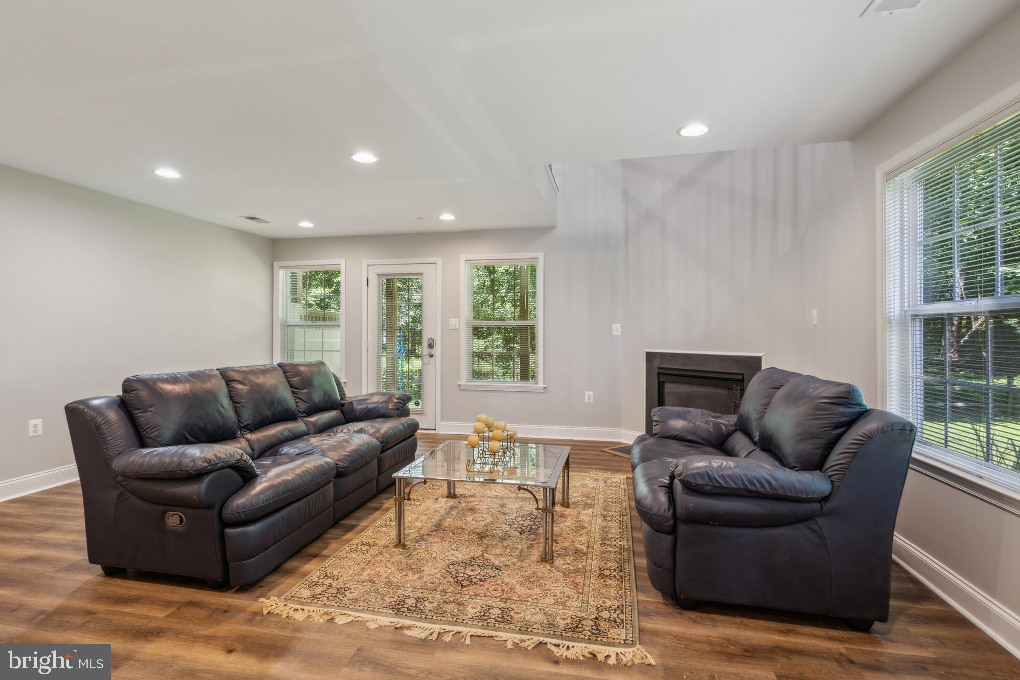 9136 MARLOVE OAKS LANE