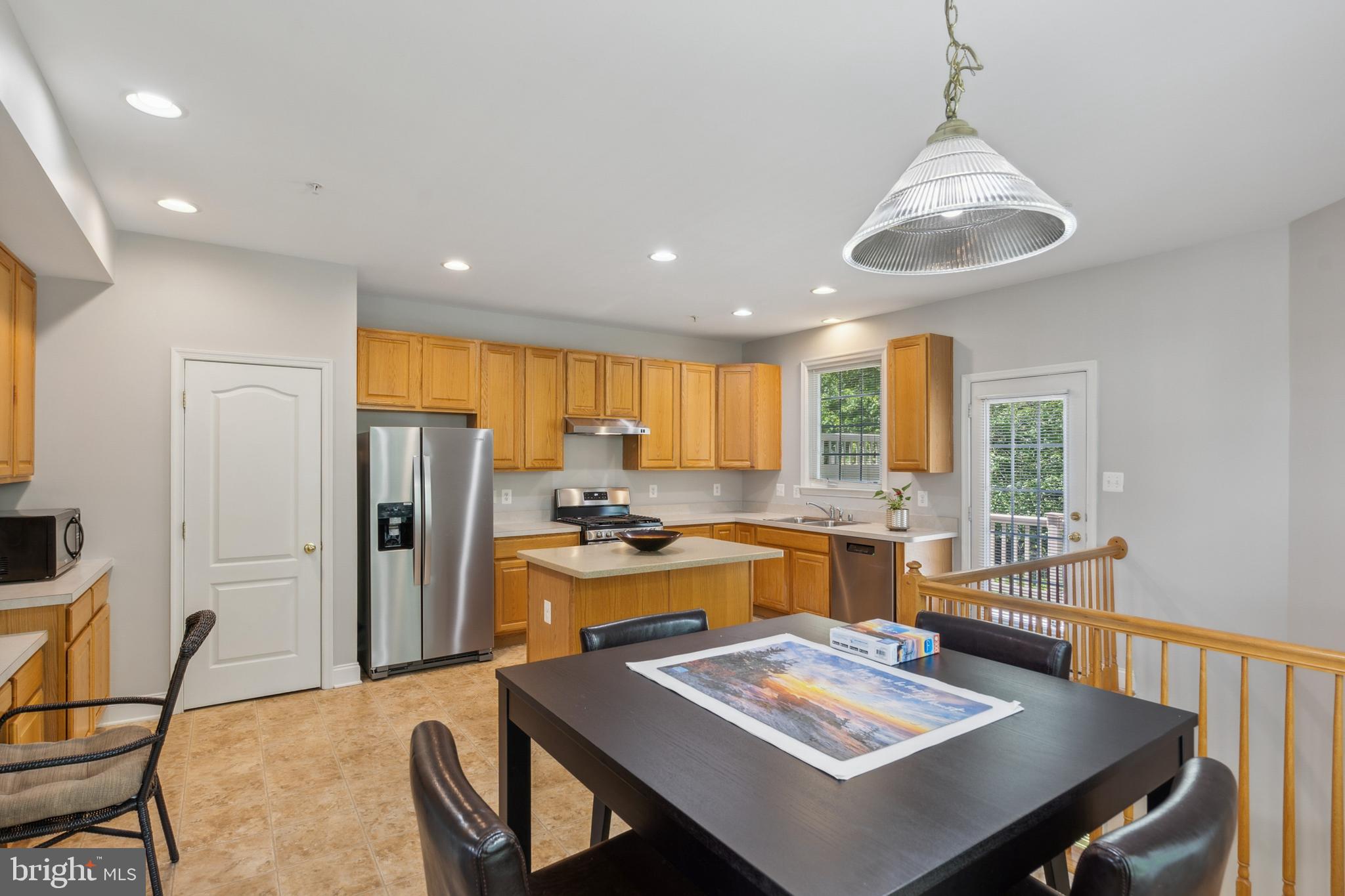 9136 MARLOVE OAKS LANE