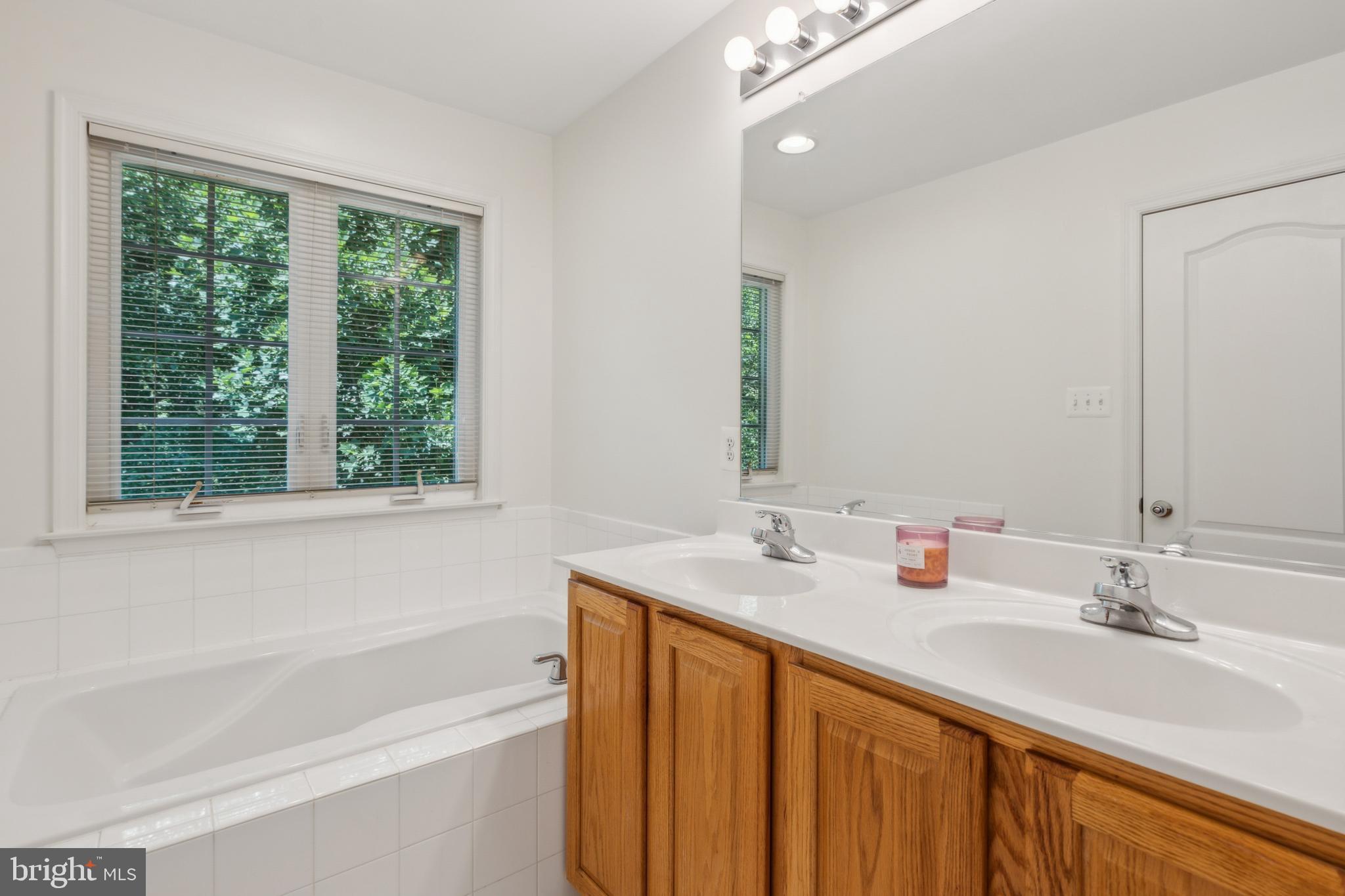 9136 MARLOVE OAKS LANE