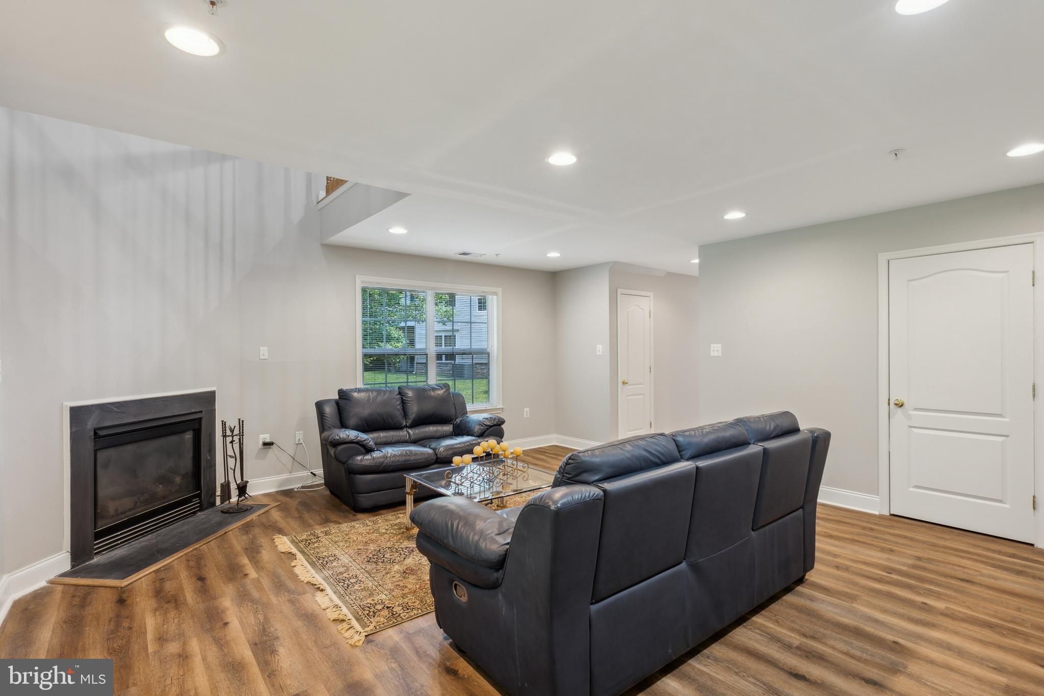 9136 MARLOVE OAKS LANE