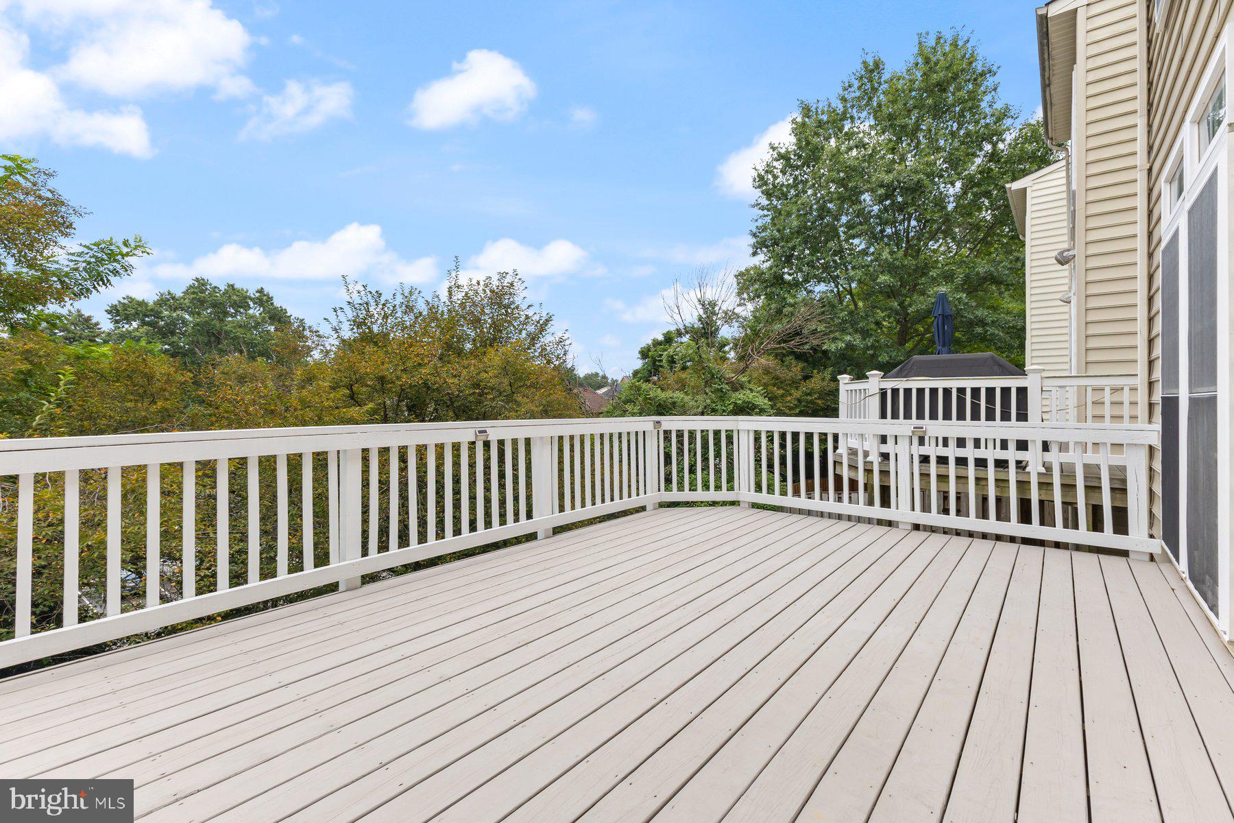 8004 SAMUEL WALLIS STREET