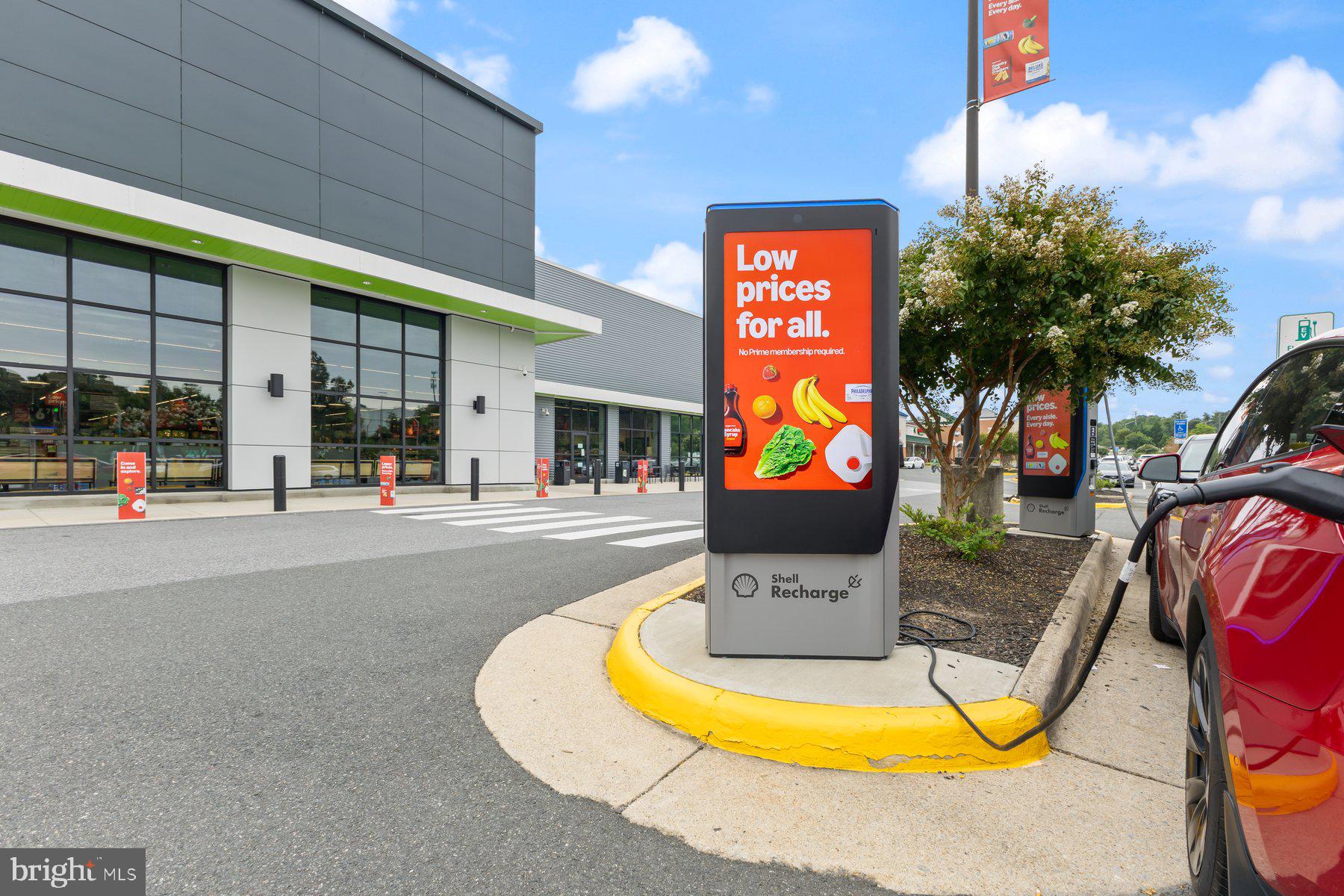 8004 SAMUEL WALLIS STREET