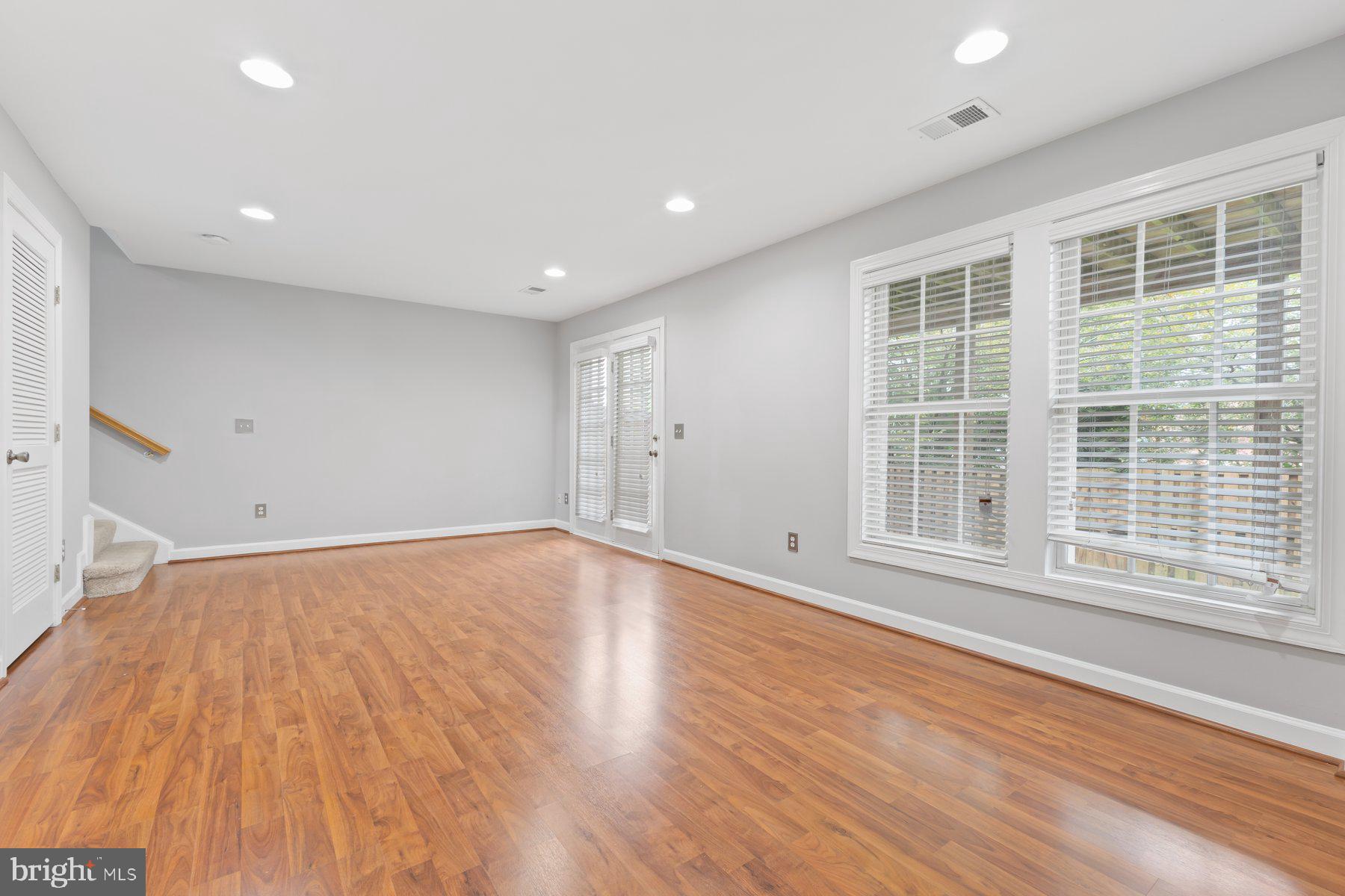 8004 SAMUEL WALLIS STREET