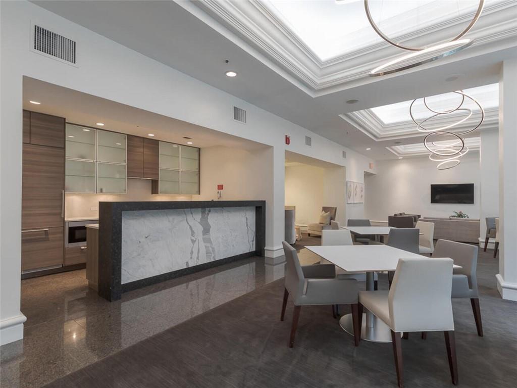 2660 Peachtree Road NW Unit 7G