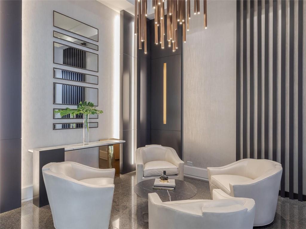 2660 Peachtree Road NW Unit 7G