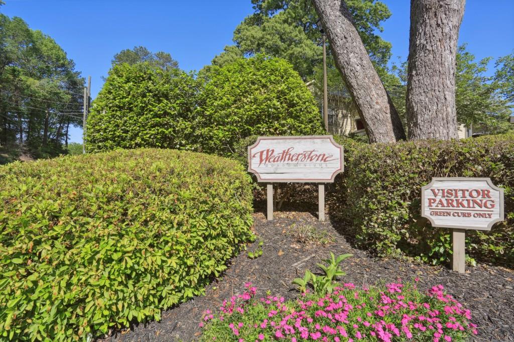 1121 Weatherstone Drive NE