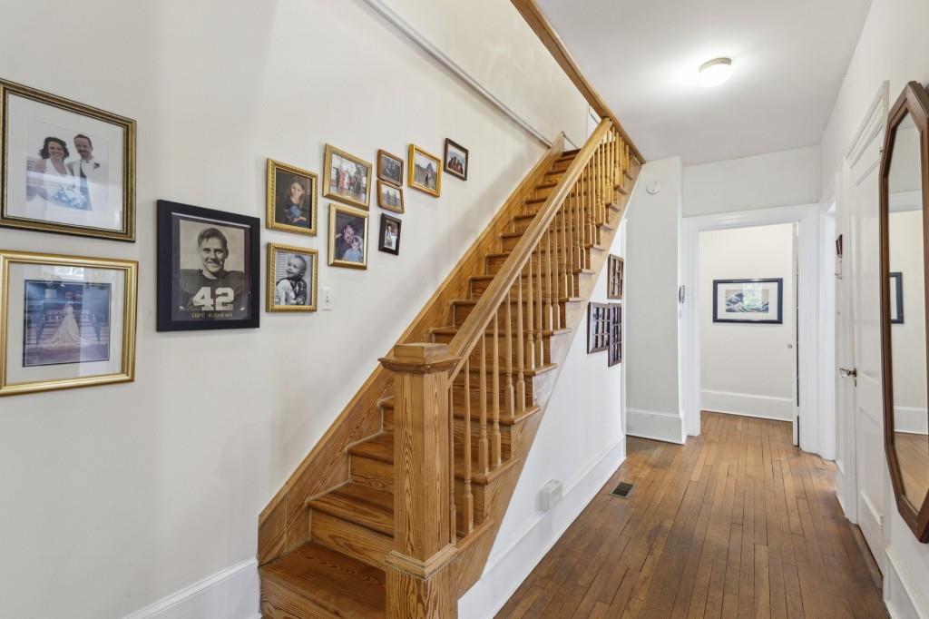 101 Peachtree Way NE