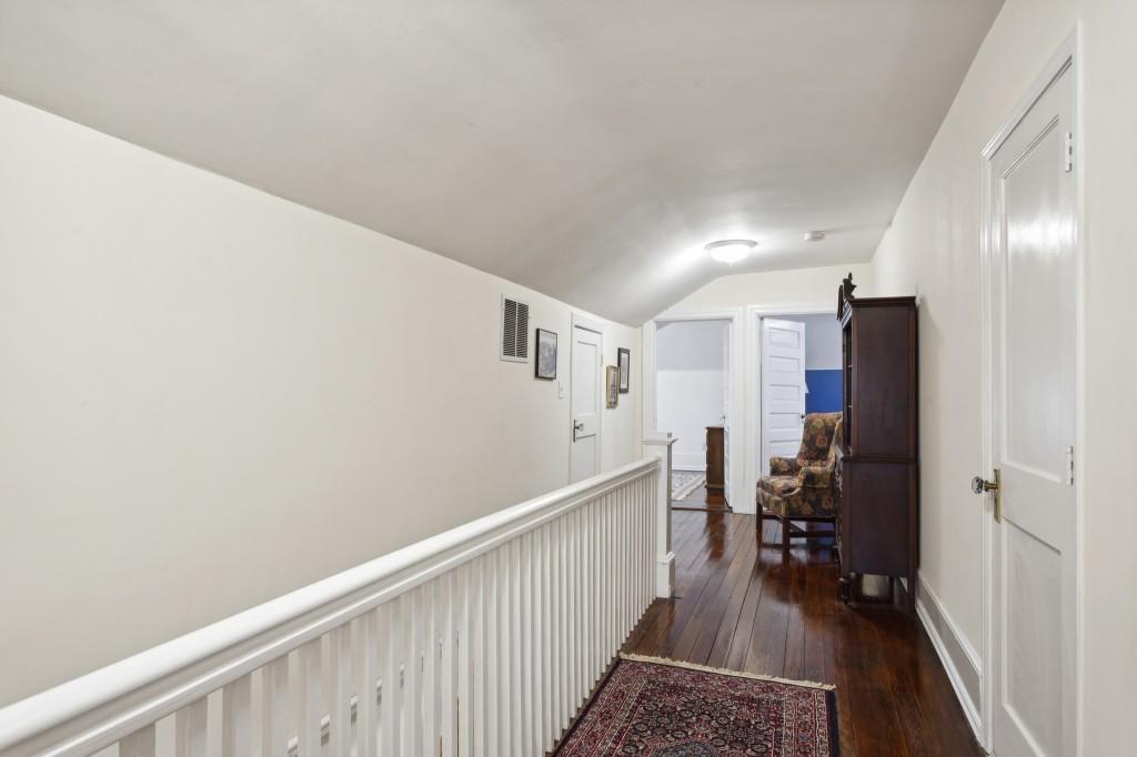 101 Peachtree Way NE