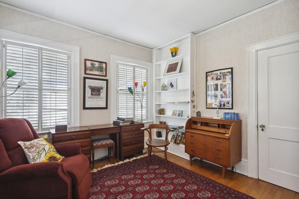 101 Peachtree Way NE