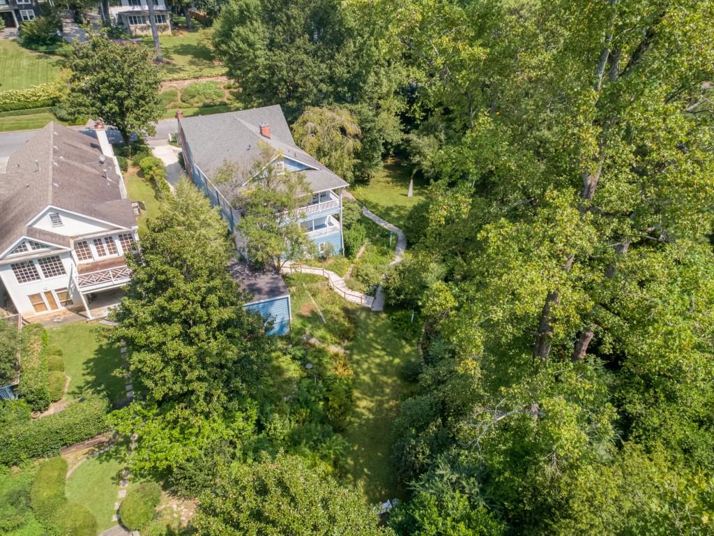 101 Peachtree Way NE