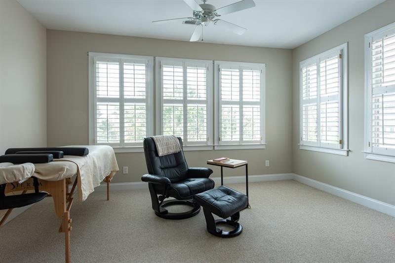 1438 SE MONTCLAIR Court SE Unit 38