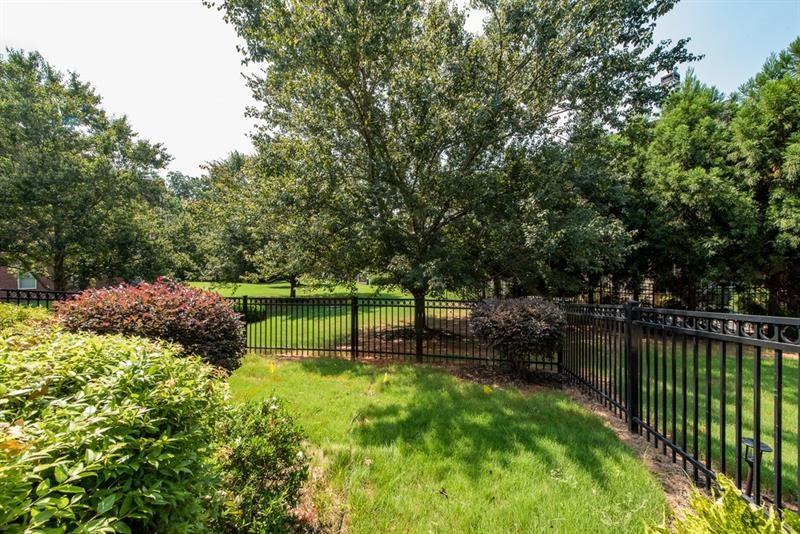 1438 SE MONTCLAIR Court SE Unit 38